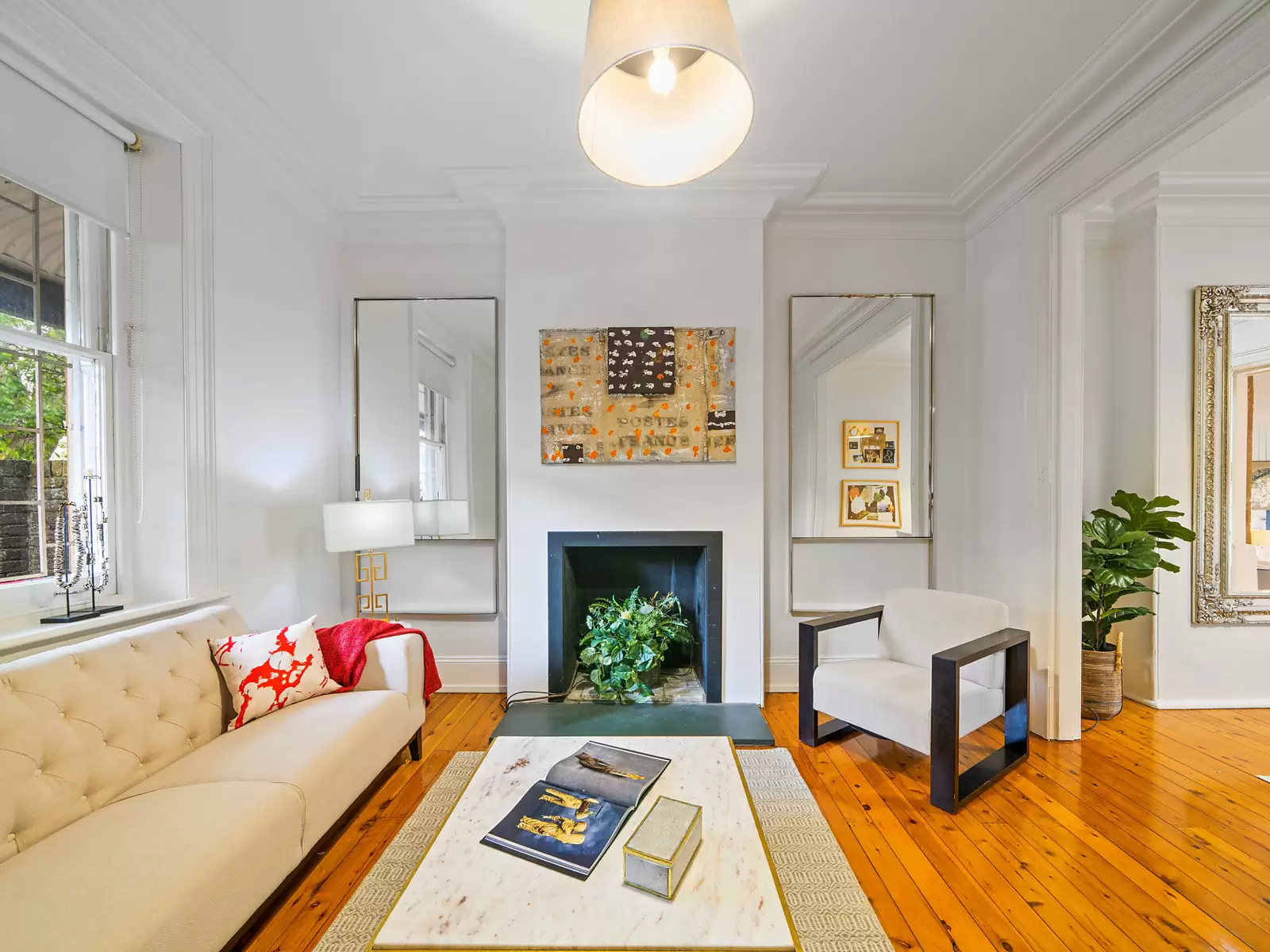 89 Moncur Street, Woollahra Sold by Sydney Sotheby's International Realty - image 3