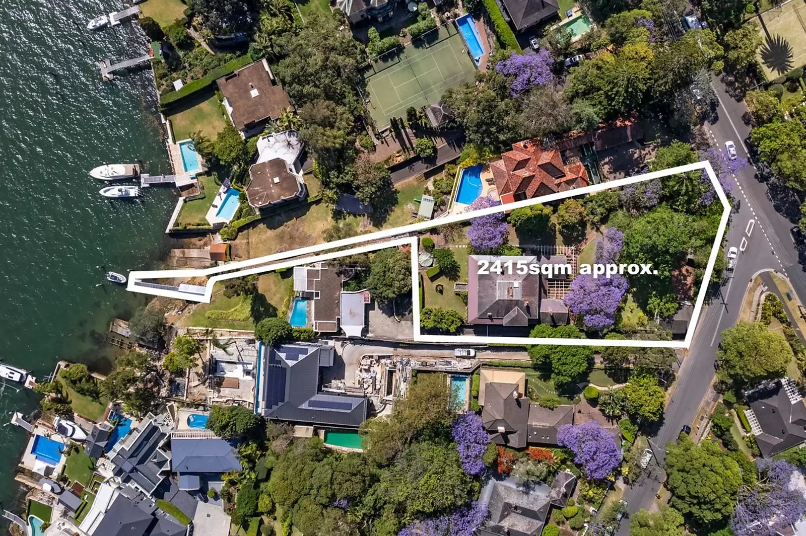 1 Wybalena Road, Hunters Hill Auction by Sydney Sotheby's International Realty - image 3