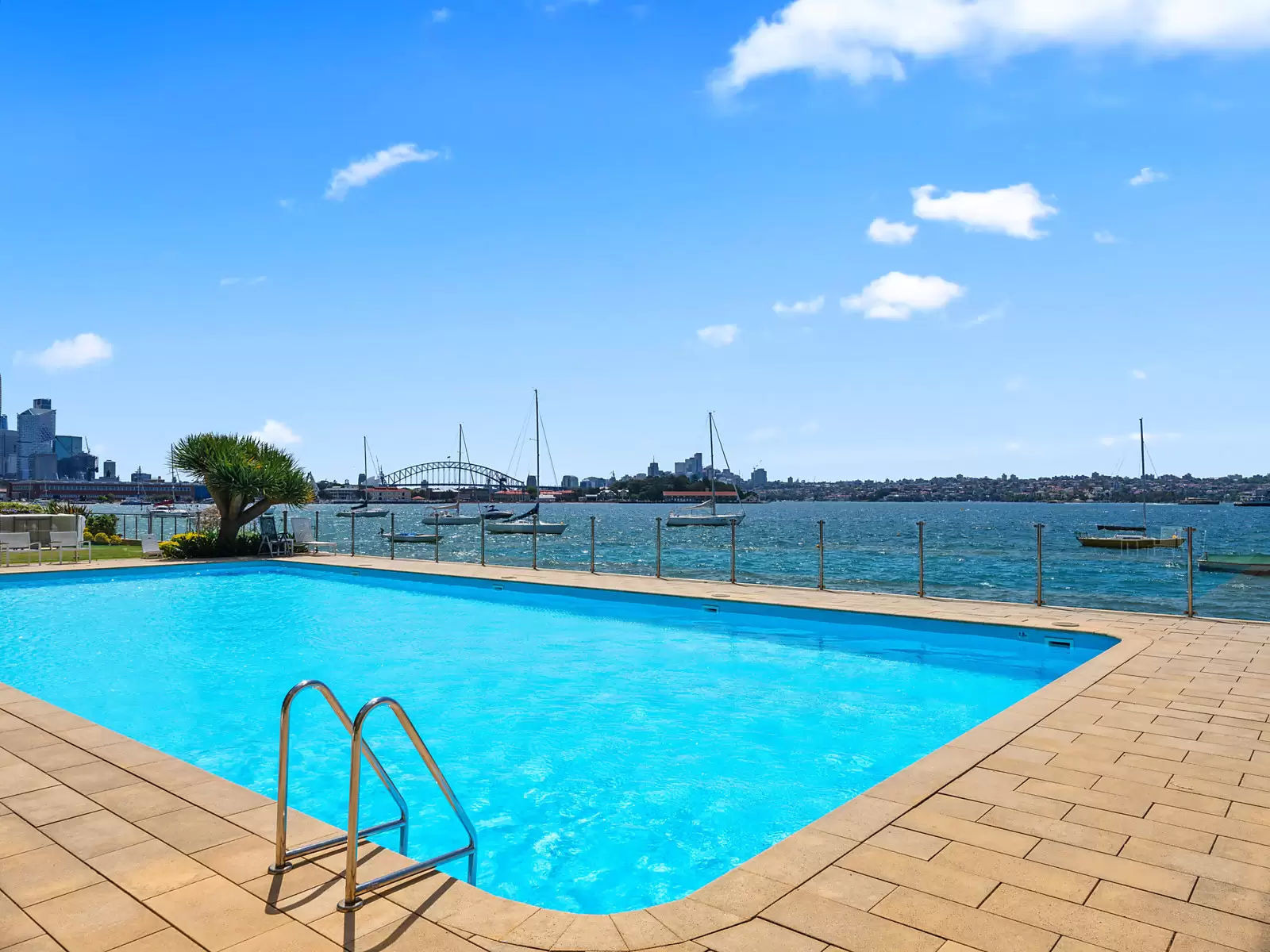 Photo #3: 701/87-97 Yarranabbe Road, Darling Point - Sold by Sydney Sotheby's International Realty