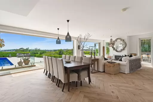 Residence 1/15 Benelong Crescent, Bellevue Hill For Sale by Sydney Sotheby's International Realty
