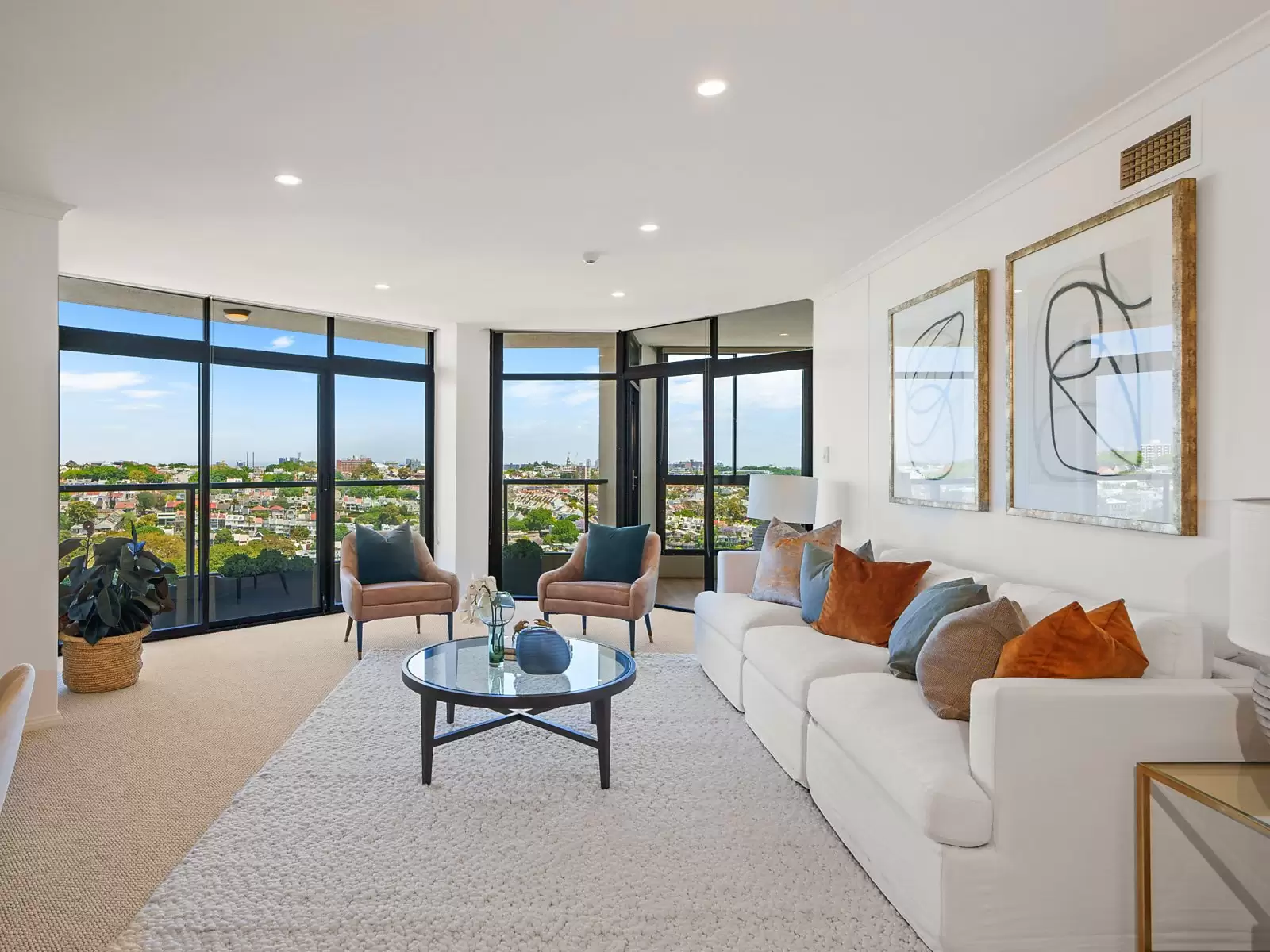 1904/180 Ocean Street, Edgecliff Sold by Sydney Sotheby's International Realty - image 3