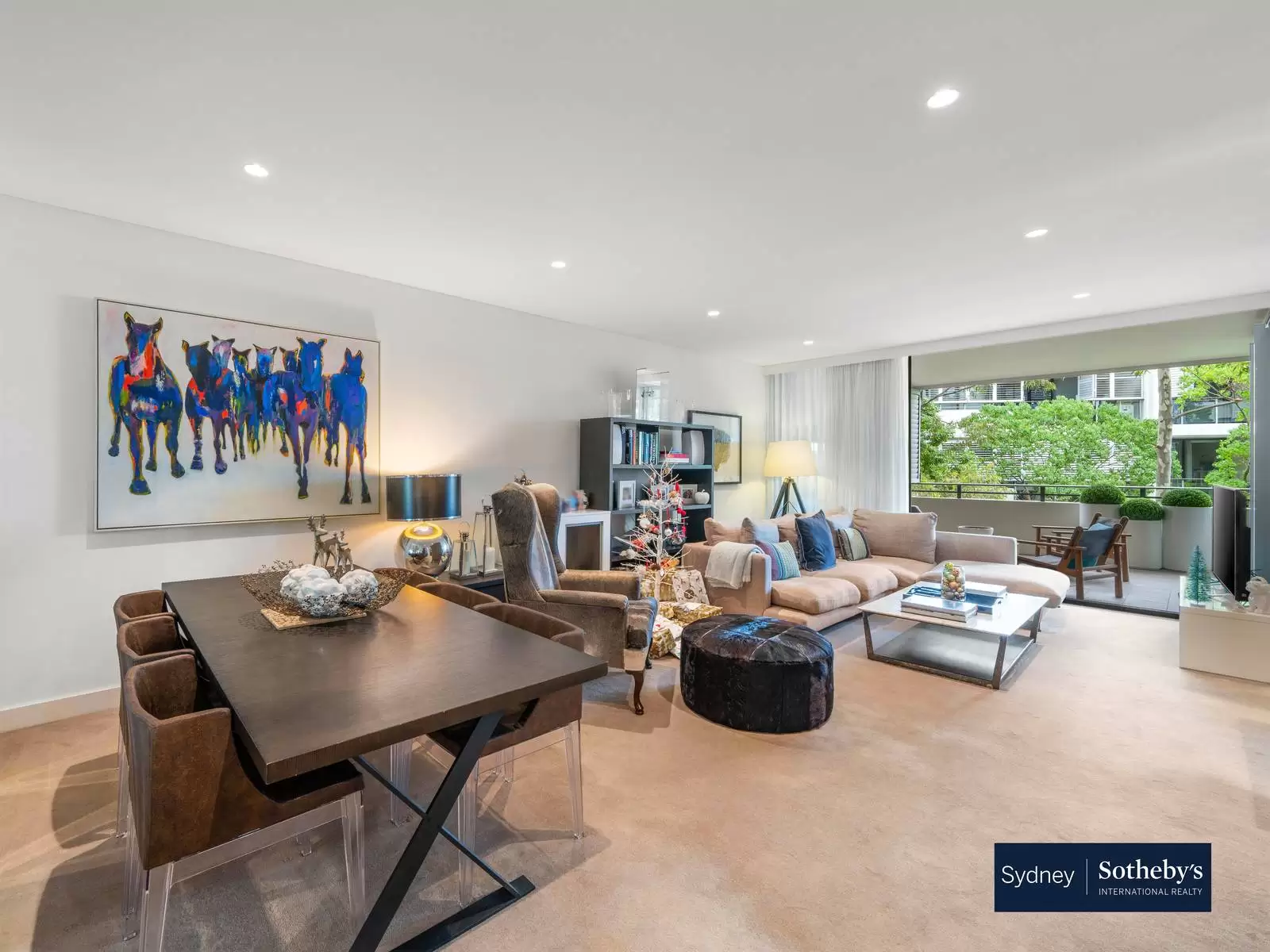 3312/12 Neild Avenue, Rushcutters Bay Leased by Sydney Sotheby's International Realty - image 2
