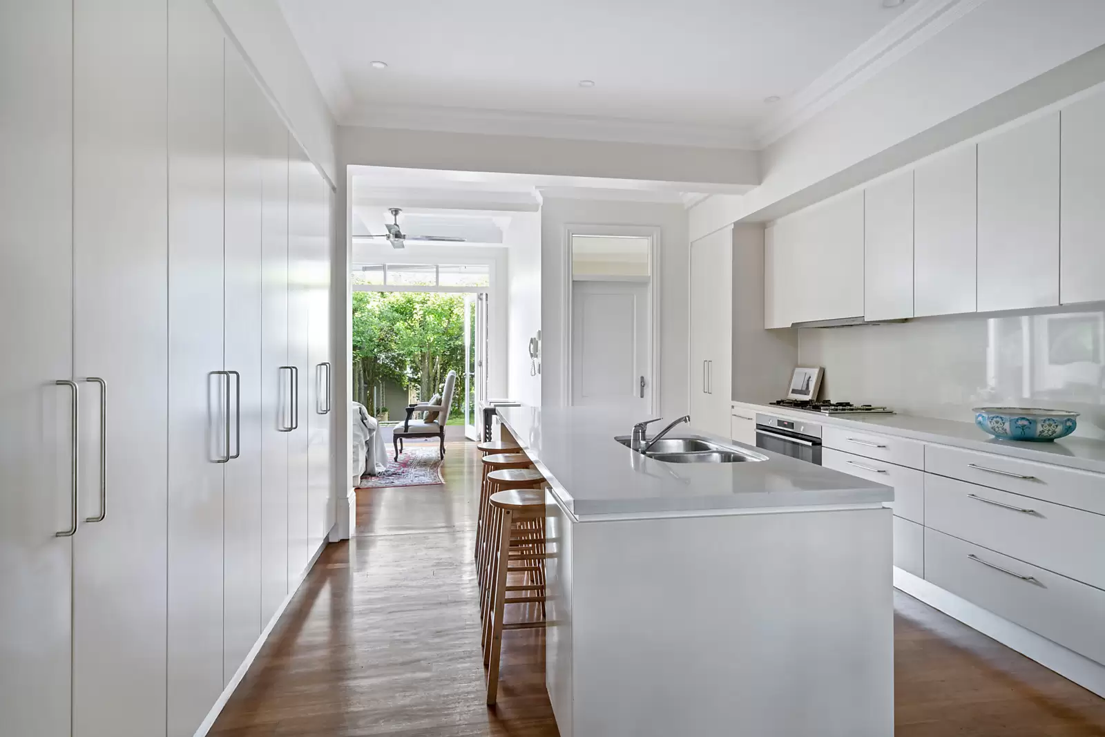 Photo #8: 198 Queen Street, Woollahra - Auction by Sydney Sotheby's International Realty