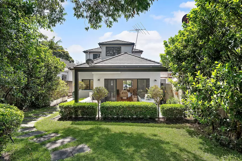 15 Jellicoe Avenue, Kingsford Auction by Sydney Sotheby's International Realty