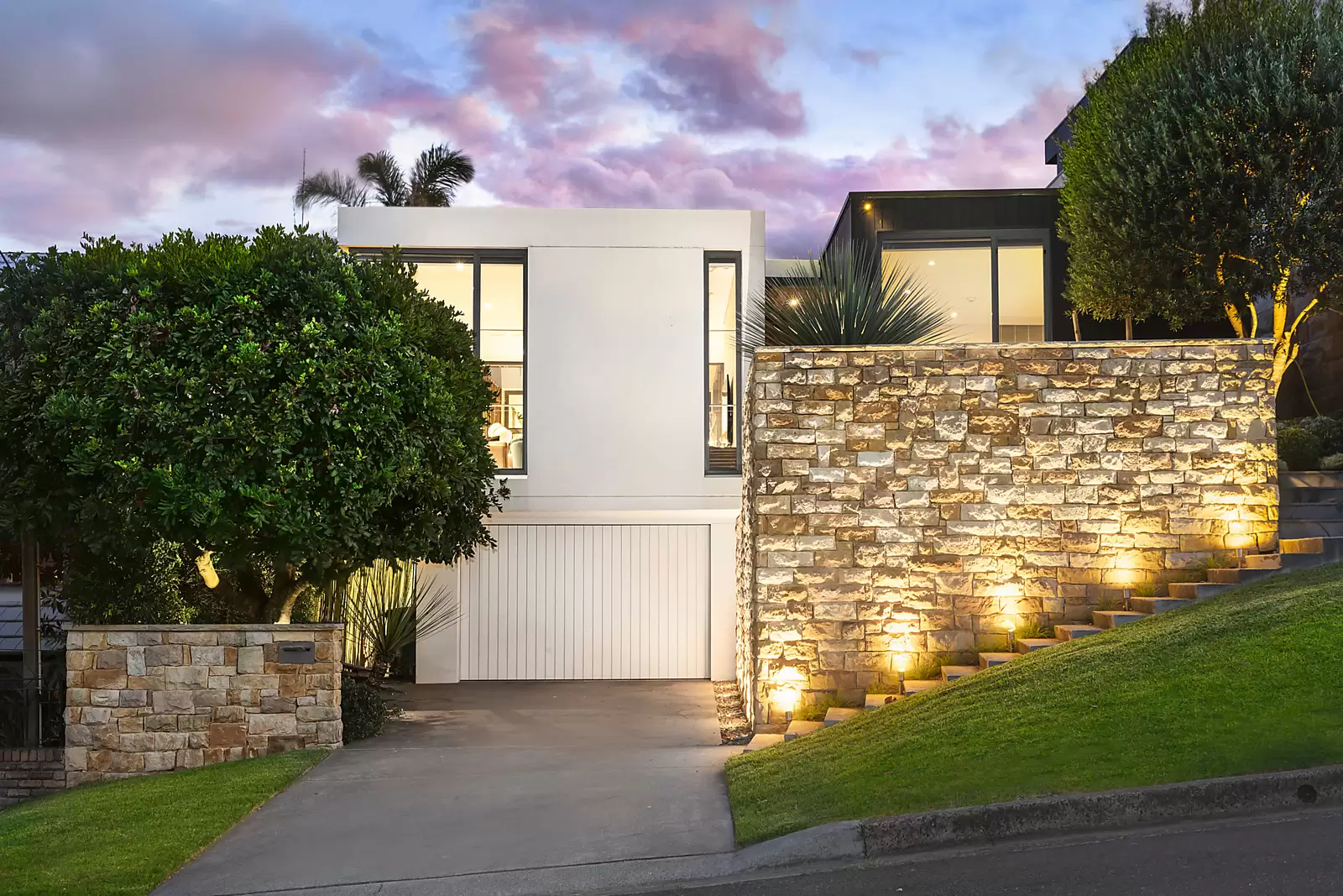 Photo #1: 7 Edgecliffe Avenue, South Coogee - Auction by Sydney Sotheby's International Realty