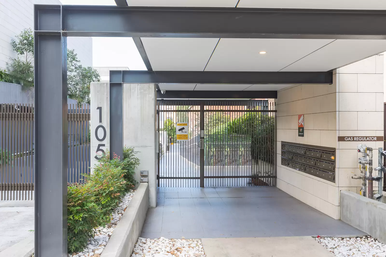 305/105 Wellington Street, Bondi Beach Auction by Sydney Sotheby's International Realty - image 12