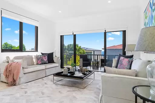 4 Elvina Street, Dover Heights Auction by Sydney Sotheby's International Realty