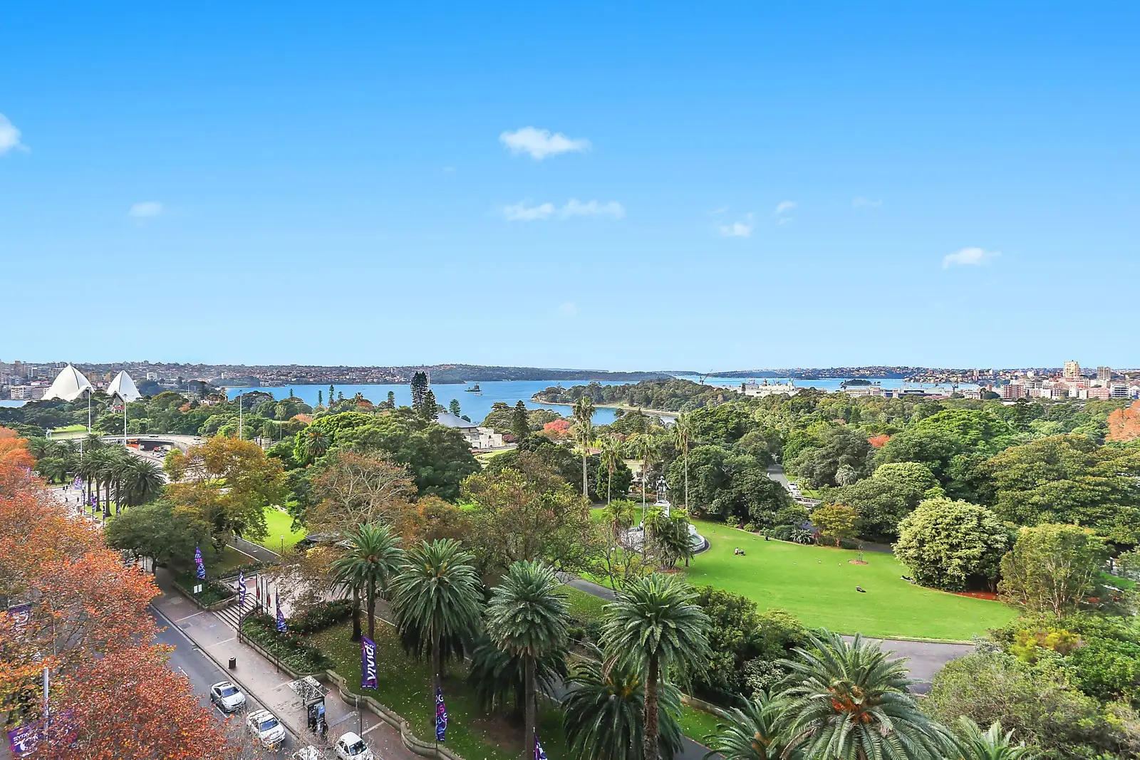 18/155 Macquarie Street, Sydney Sold by Sydney Sotheby's International Realty - image 1