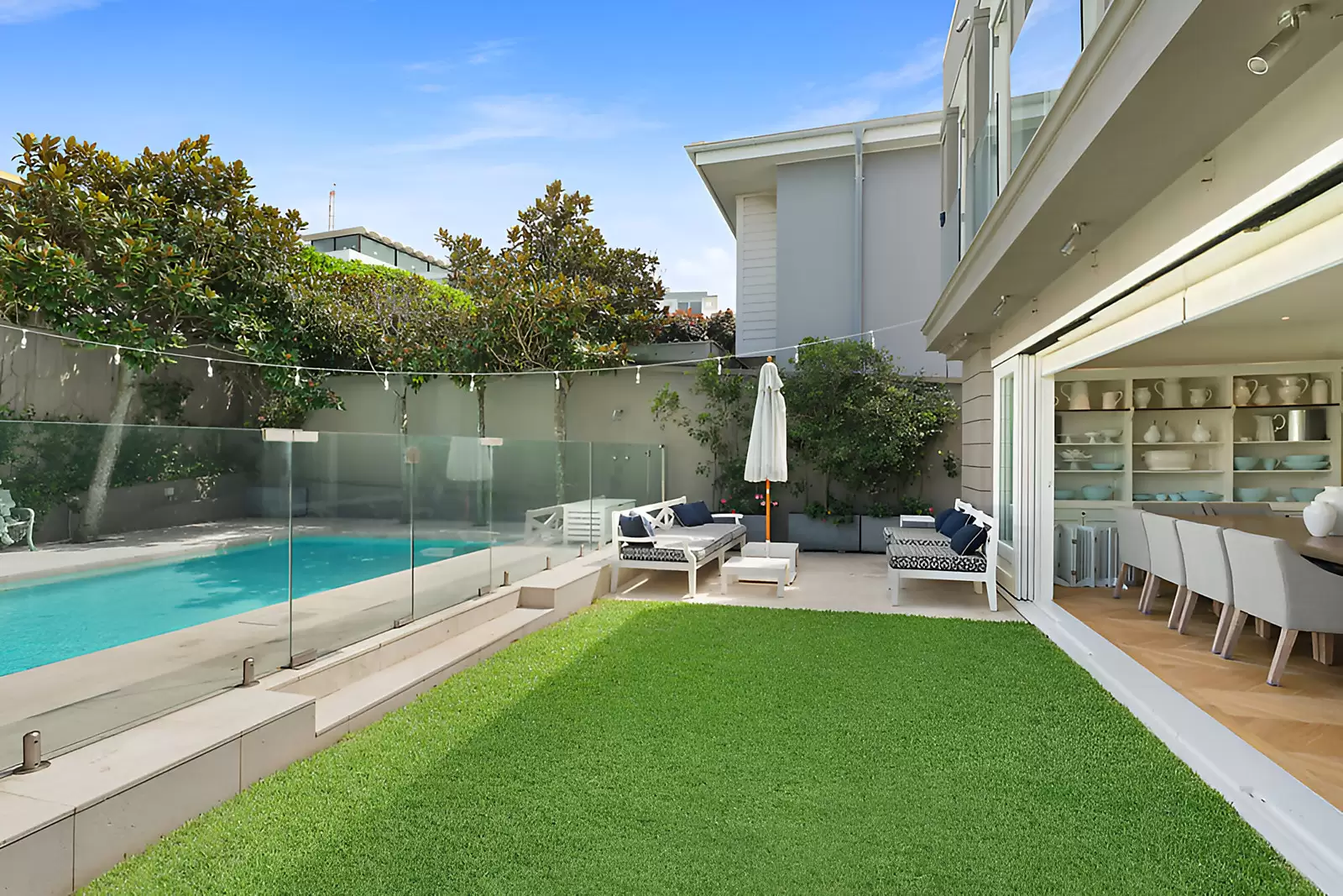 16 Tamarama Marine Drive, Bronte For Sale by Sydney Sotheby's International Realty - image 5
