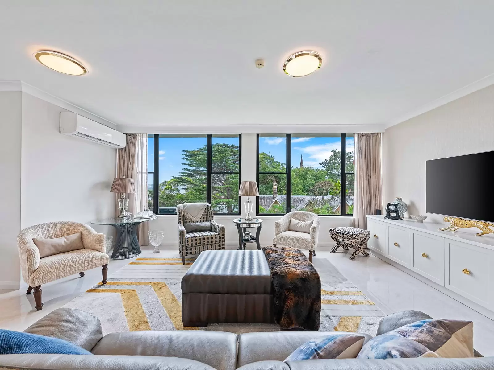 Darling Point Road, Darling Point For Sale by Sydney Sotheby's International Realty - image 2