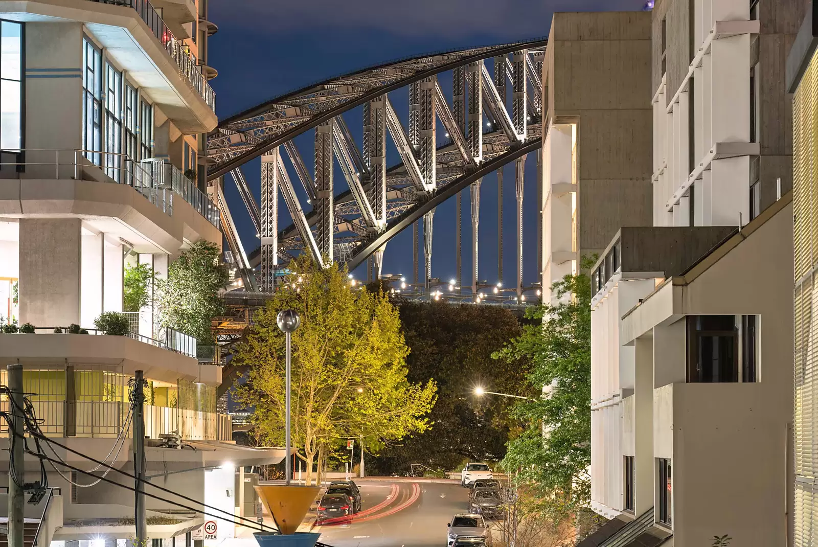 401/8 Glen Street, Milsons Point For Sale by Sydney Sotheby's International Realty - image 2