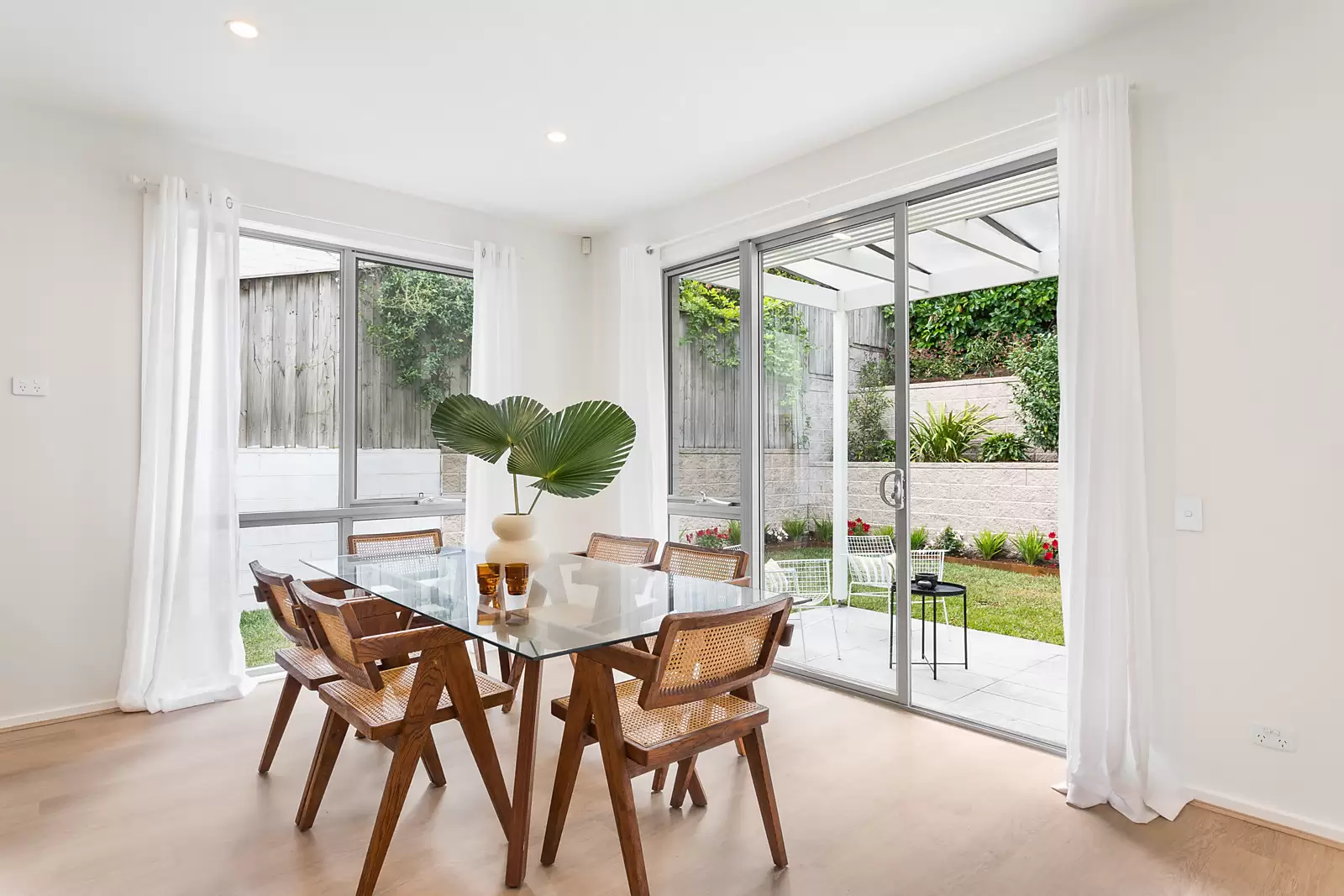 105 Fairsky Street, South Coogee Sold by Sydney Sotheby's International Realty - image 2
