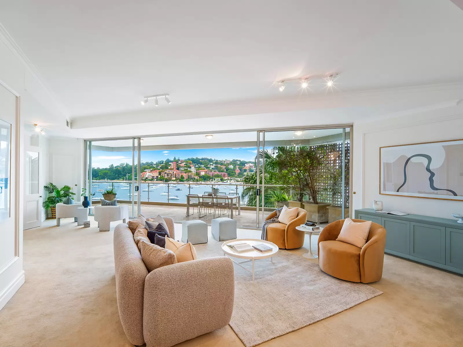 2/29 Sutherland Crescent, Darling Point Auction by Sydney Sotheby's International Realty - image 3