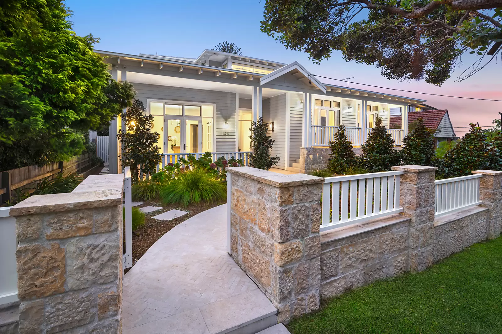 148 Moverly Road, South Coogee Sold by Sydney Sotheby's International Realty - image 2