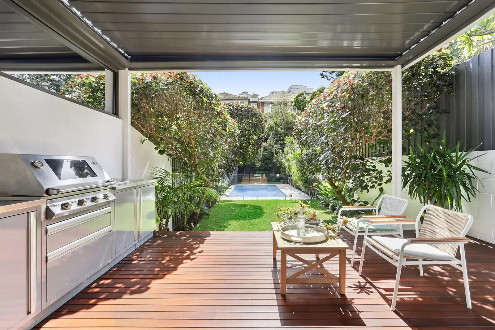 2/102 Clyde Street, North Bondi Auction by Sydney Sotheby's International Realty - image 2