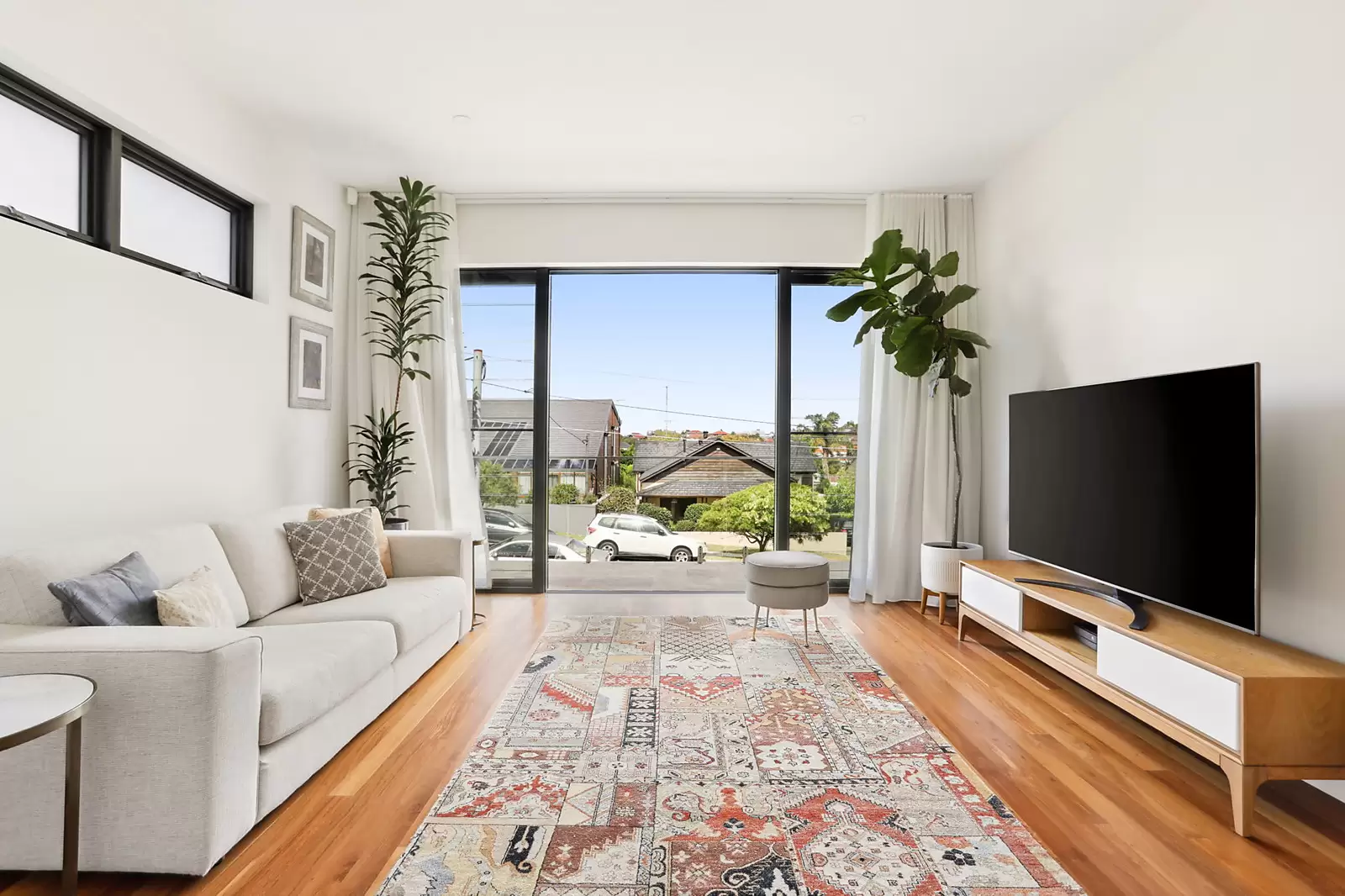 2/102 Clyde Street, North Bondi Auction by Sydney Sotheby's International Realty - image 9