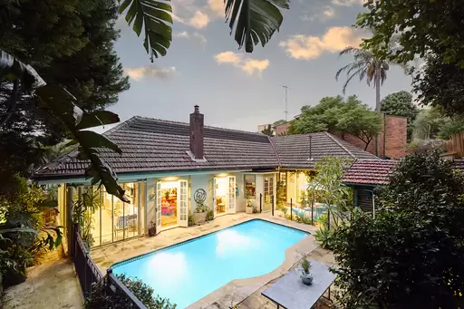 15 Manning Road, Double Bay Auction by Sydney Sotheby's International Realty