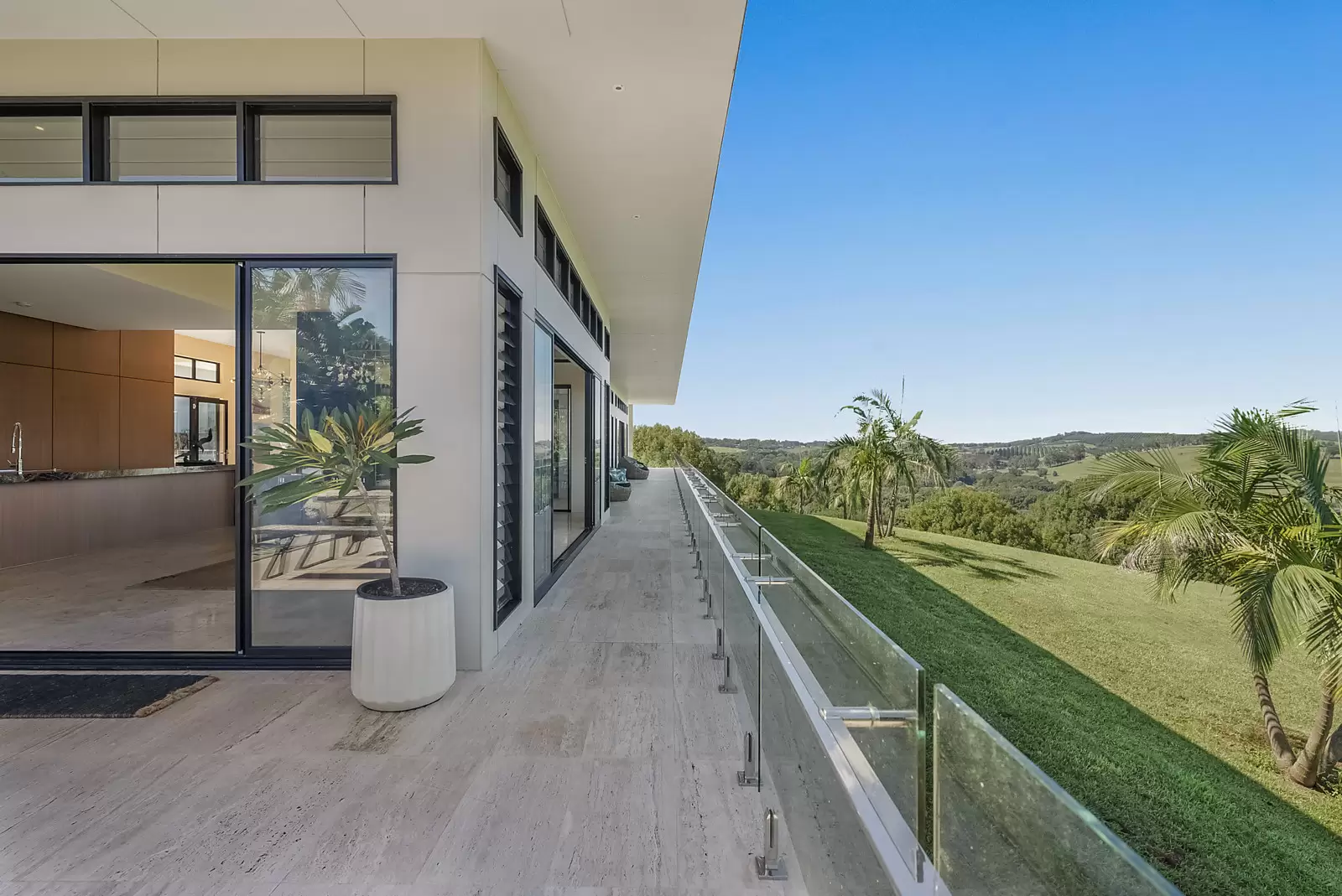 18 Pioneers Crescent, Bangalow For Sale by Sydney Sotheby's International Realty - image 9
