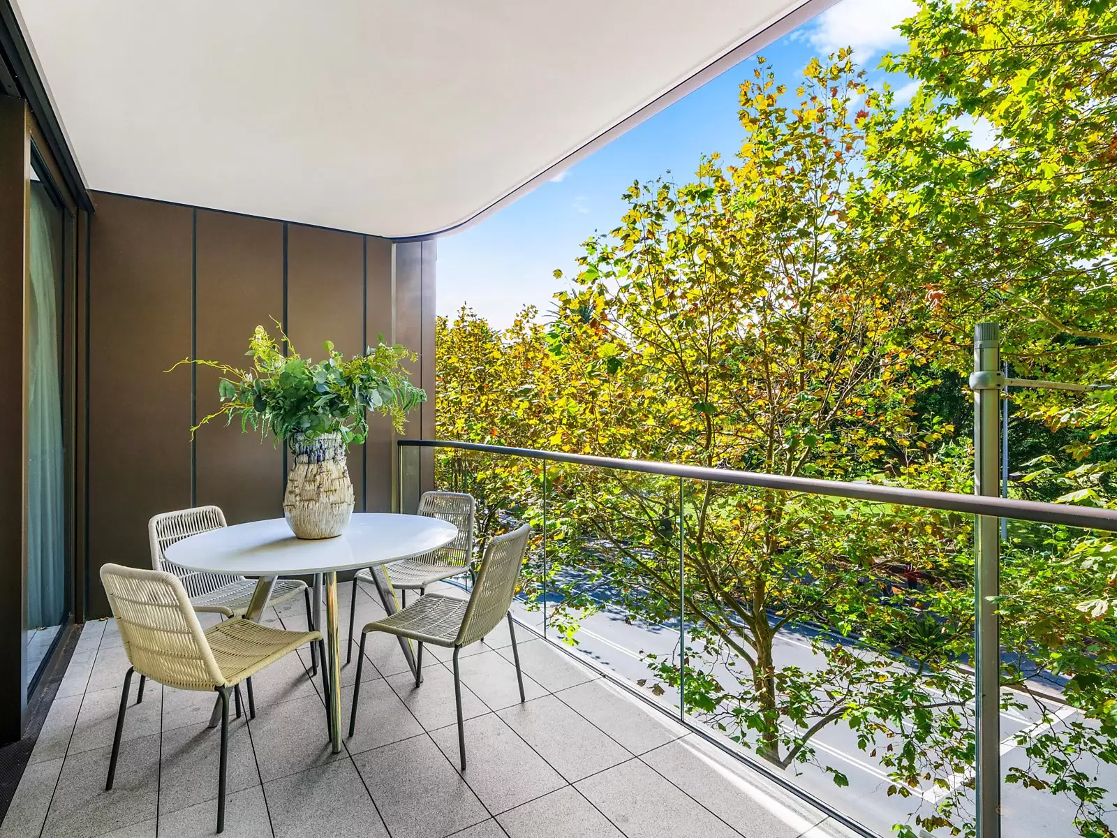 501/71 Macquarie Street, Sydney Auction by Sydney Sotheby's International Realty - image 1