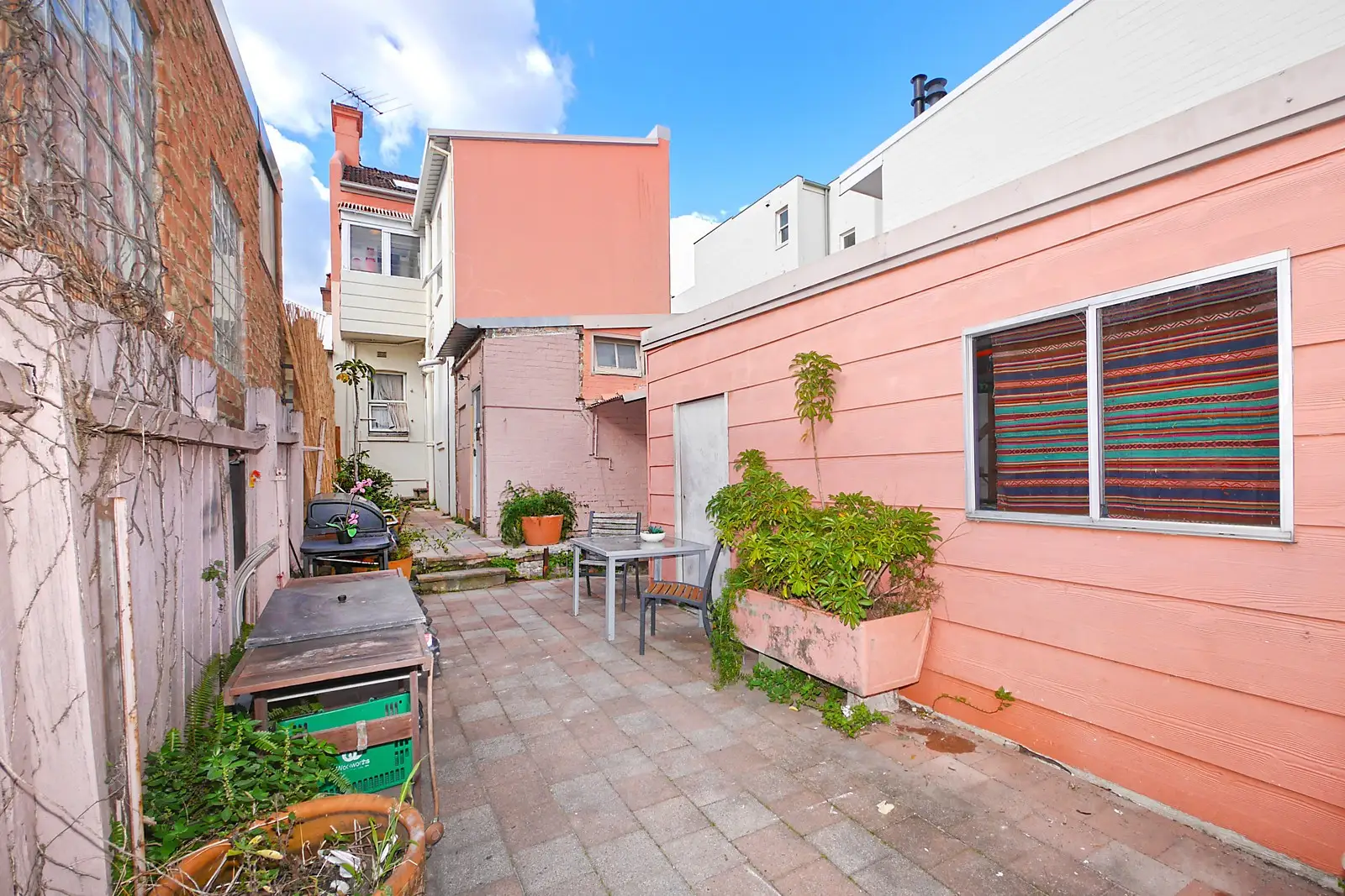 3 Mill Hill Road, Bondi Junction Sold by Sydney Sotheby's International Realty - image 1