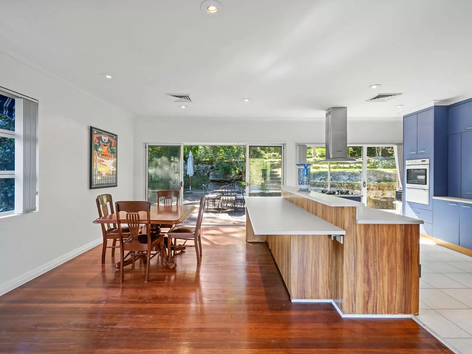 335 Eastern Valley Way, Castle Cove Auction by Sydney Sotheby's International Realty - image 6