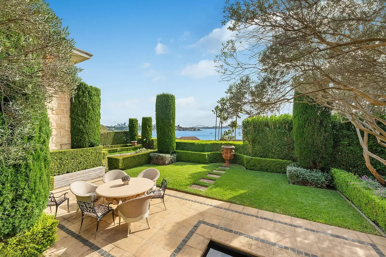 855 New South Head Road, Rose Bay For Sale by Sydney Sotheby's International Realty - image 7