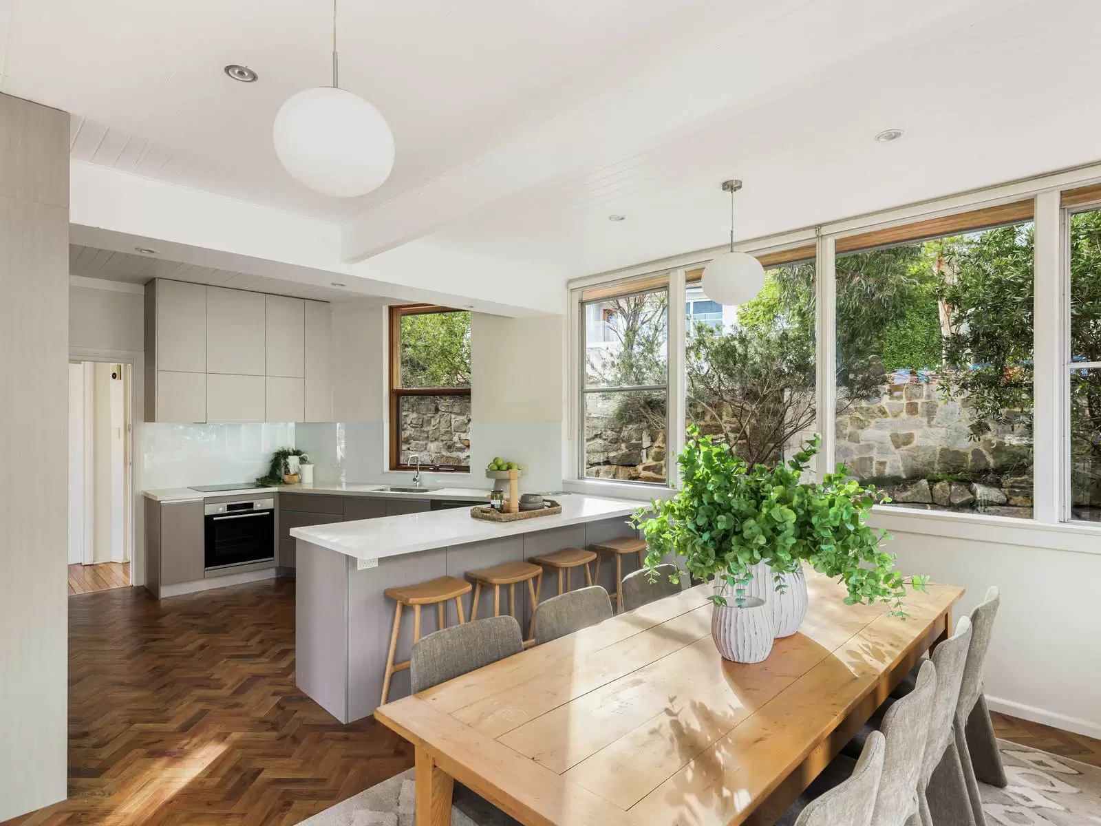 18 The Rampart, Castlecrag Sold by Sydney Sotheby's International Realty - image 5