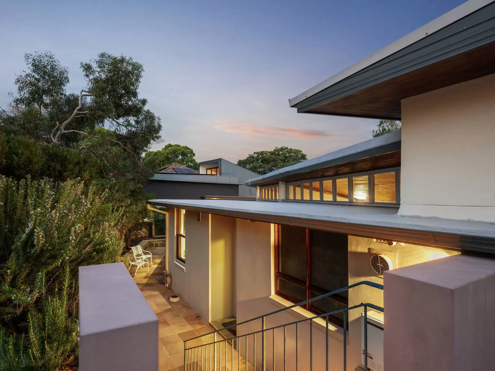 18 The Rampart, Castlecrag Sold by Sydney Sotheby's International Realty - image 17