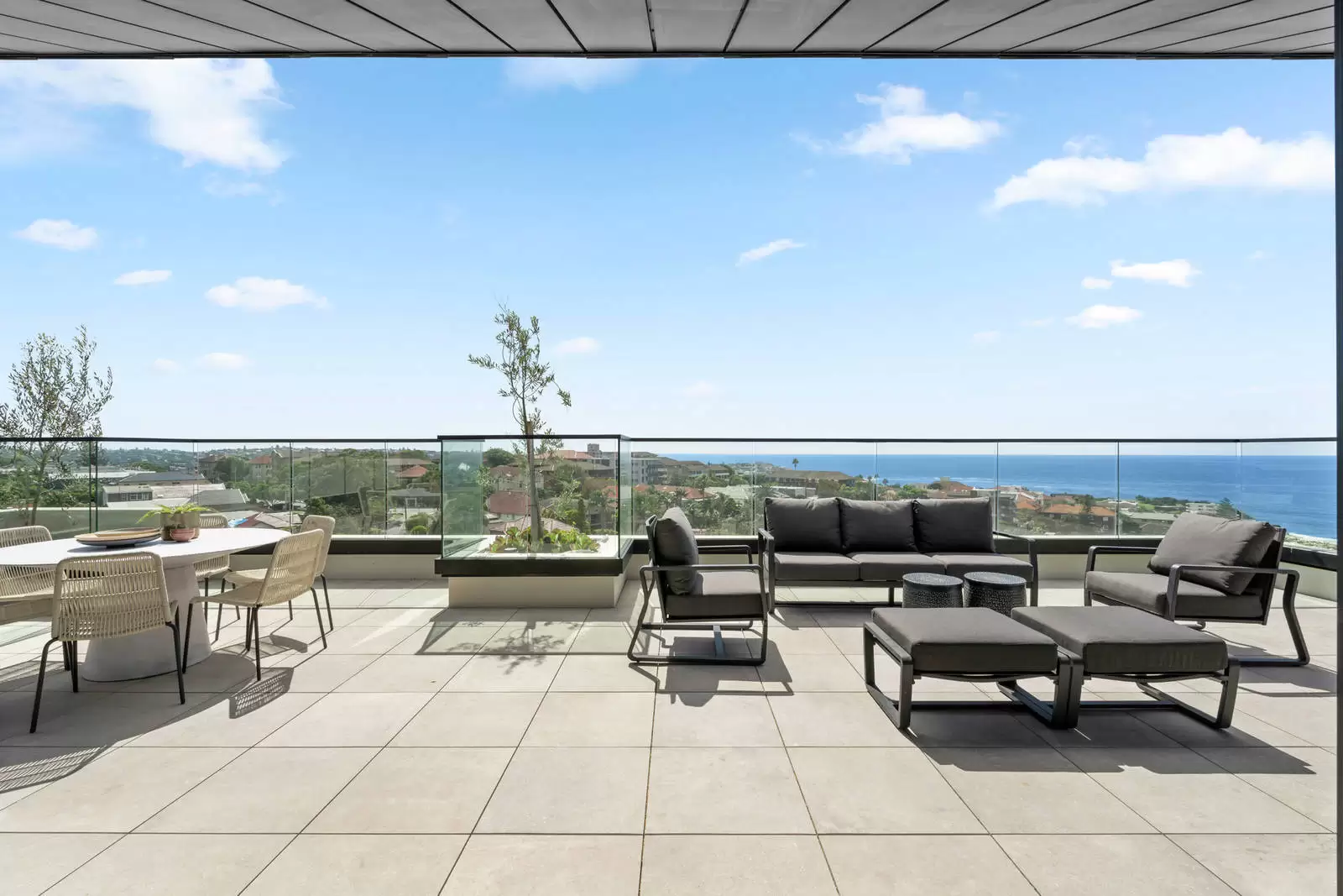 1/20 Illawong Avenue, Tamarama Leased by Sydney Sotheby's International Realty - image 1