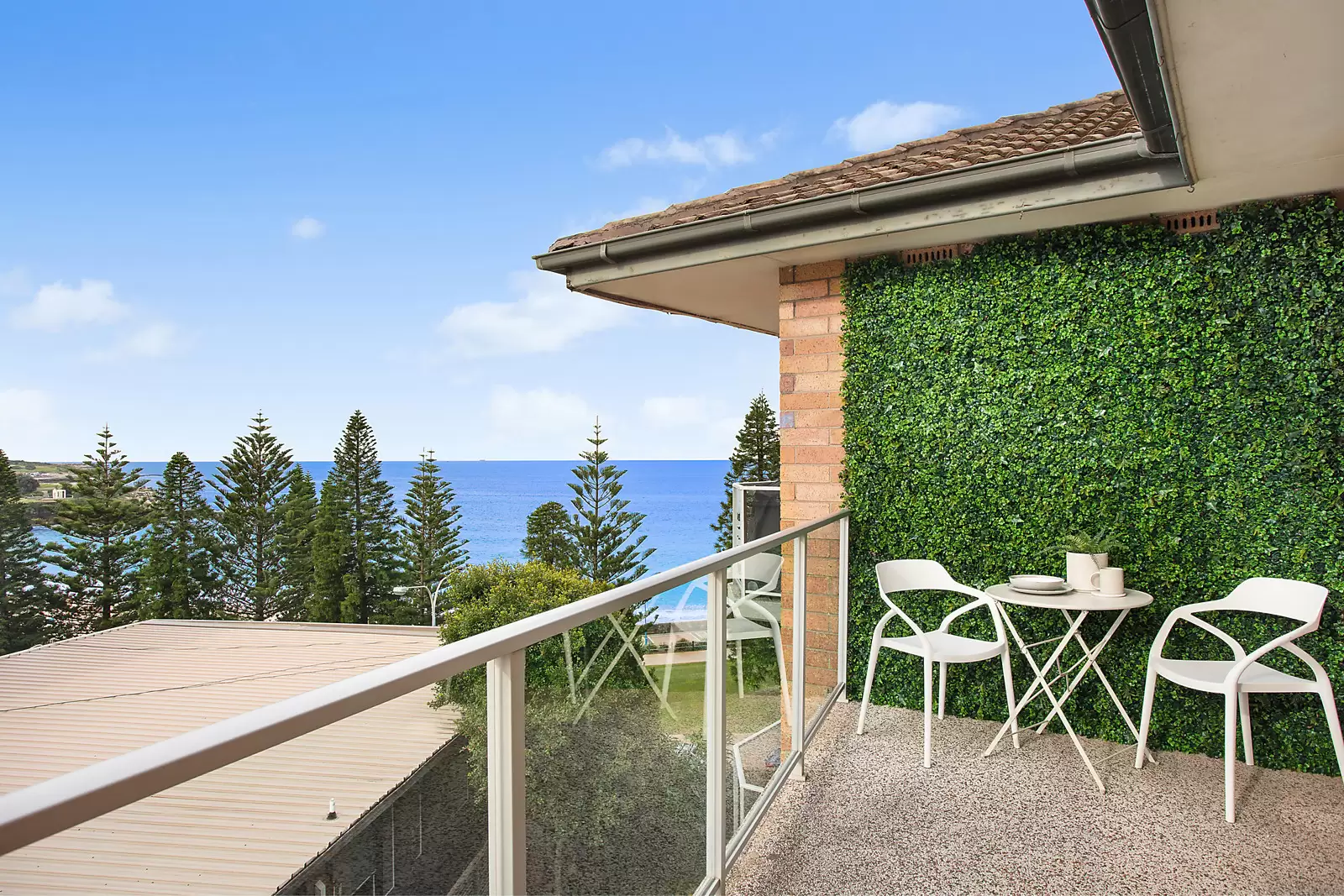 6/23-25 Vicar Street, Coogee Sold by Sydney Sotheby's International Realty - image 2