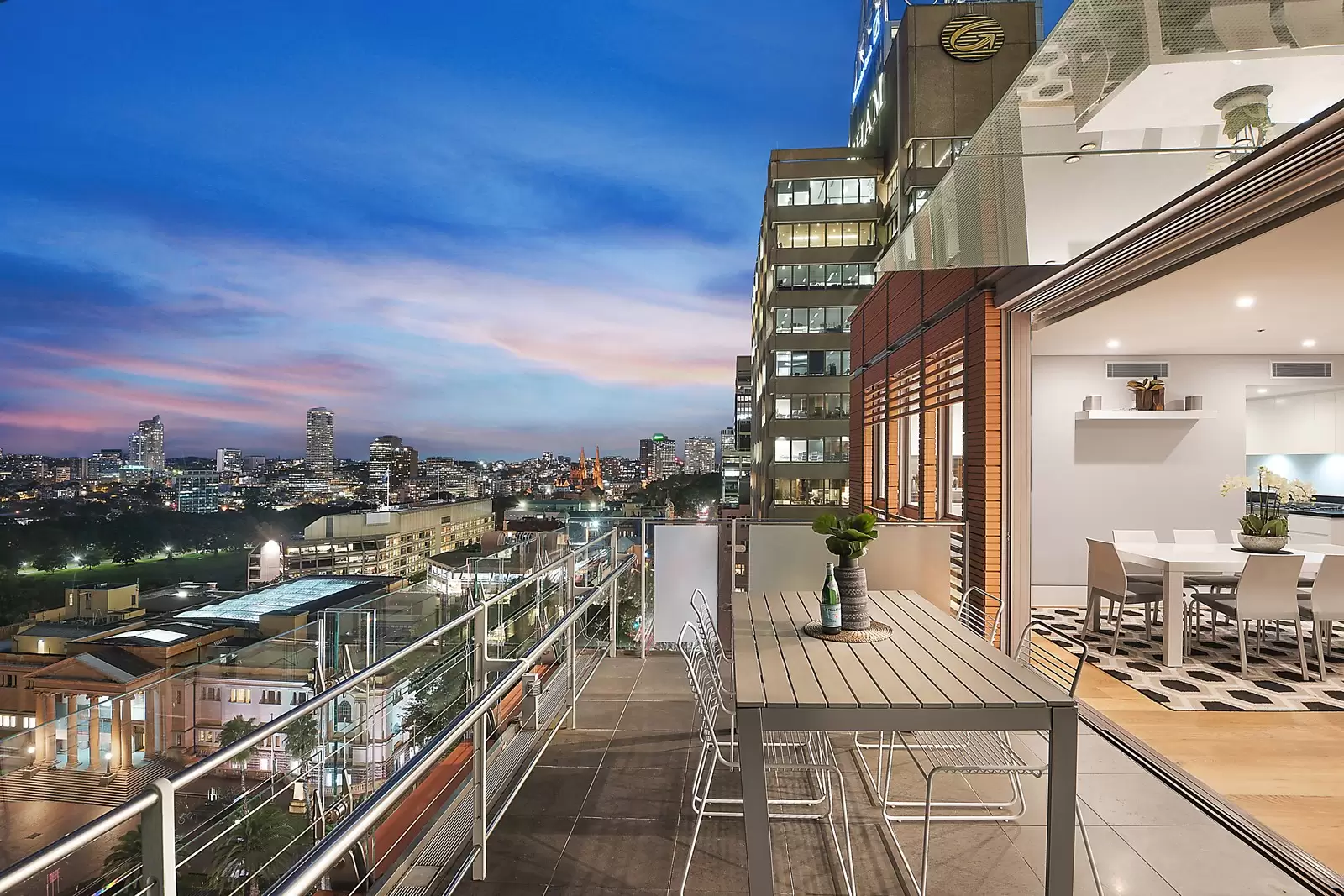 60/155 Macquarie Street, Sydney Sold by Sydney Sotheby's International Realty - image 7