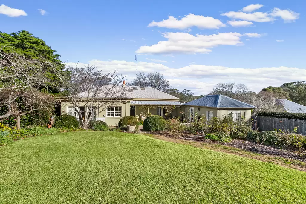 8 Wingecarribee Street, Berrima For Sale by Sydney Sotheby's International Realty
