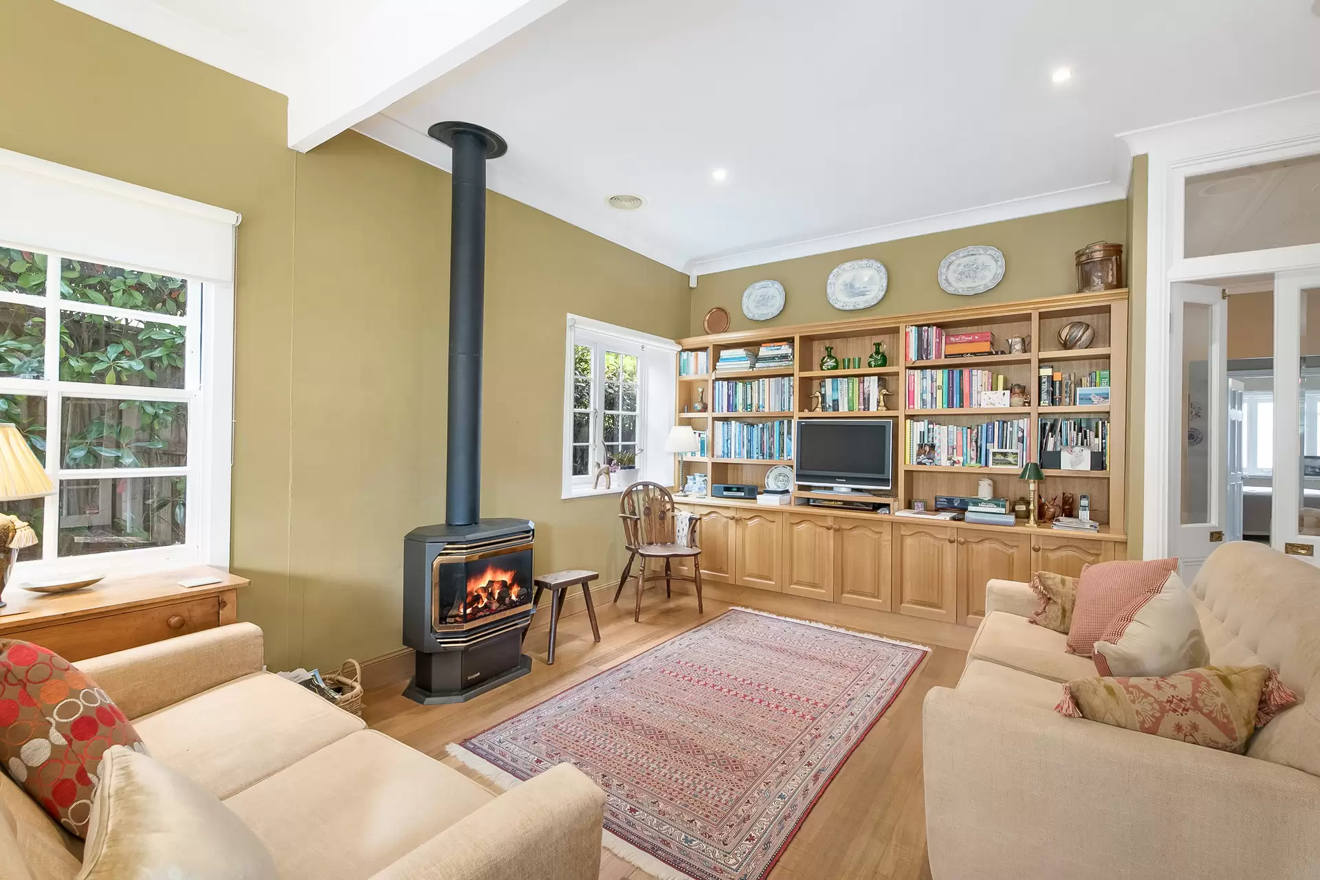 8 Wingecarribee Street, Berrima For Sale by Sydney Sotheby's International Realty - image 9