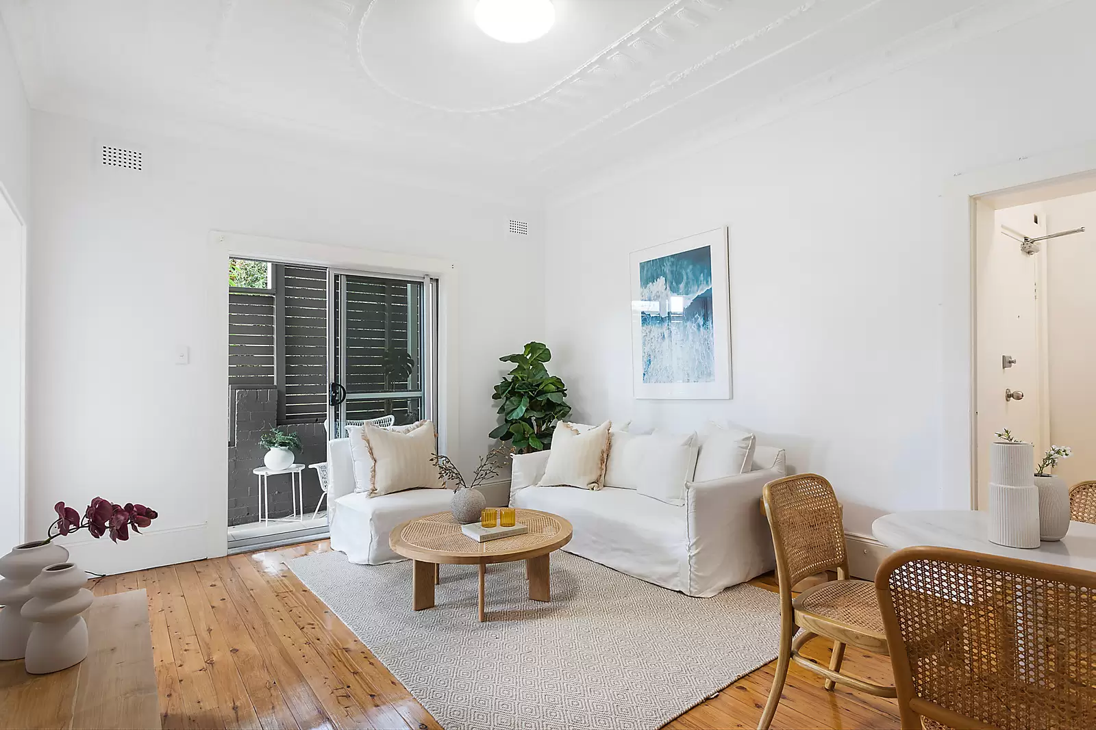 9/136 Coogee Bay Road, Coogee Sold by Sydney Sotheby's International Realty - image 3