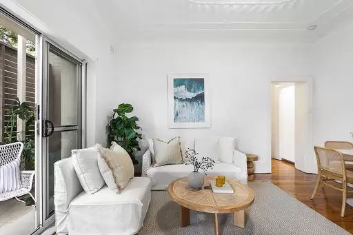 9/136 Coogee Bay Road, Coogee Sold by Sydney Sotheby's International Realty