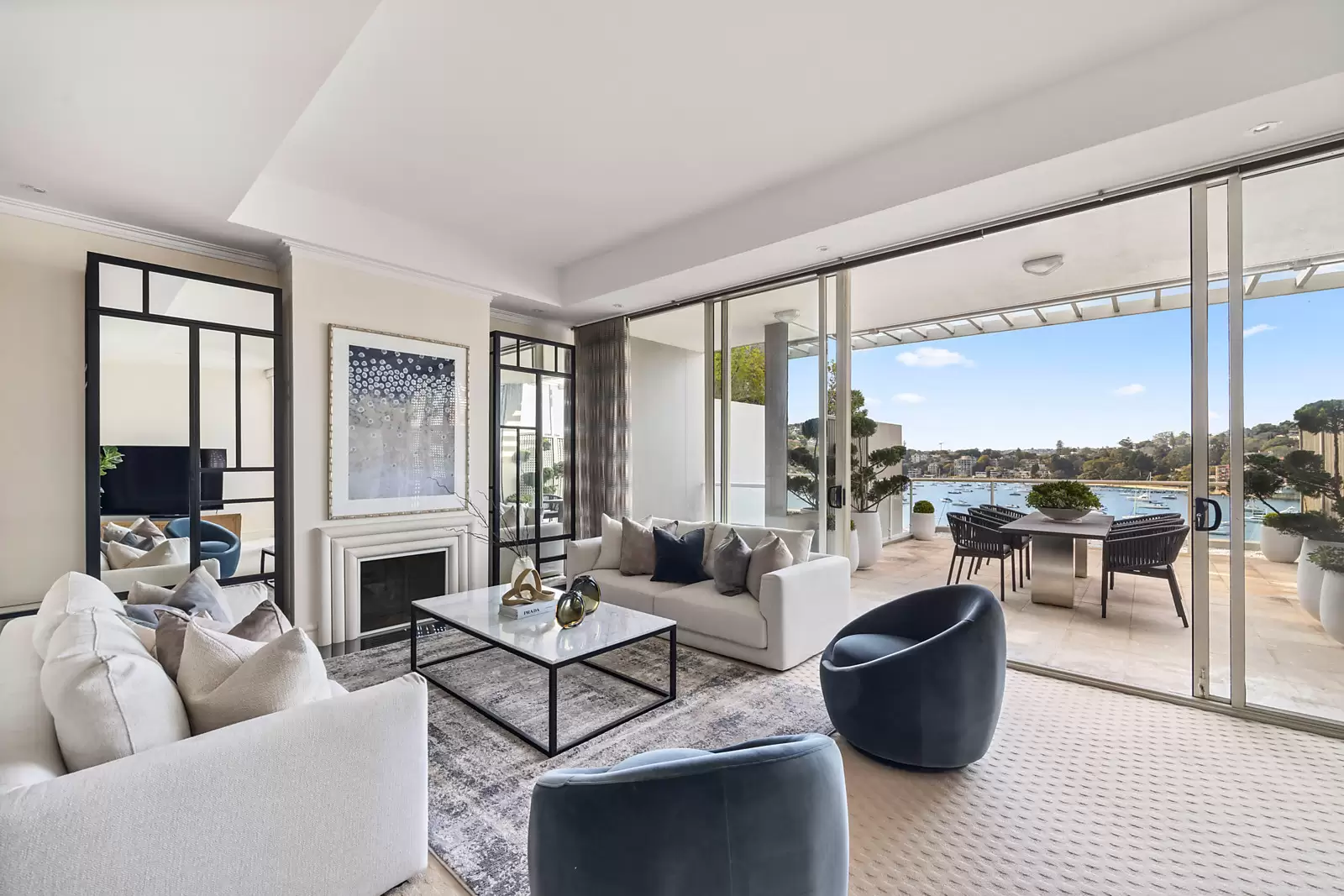 Penthouse/31 Sutherland Crescent, Darling Point Sold by Sydney Sotheby's International Realty - image 2