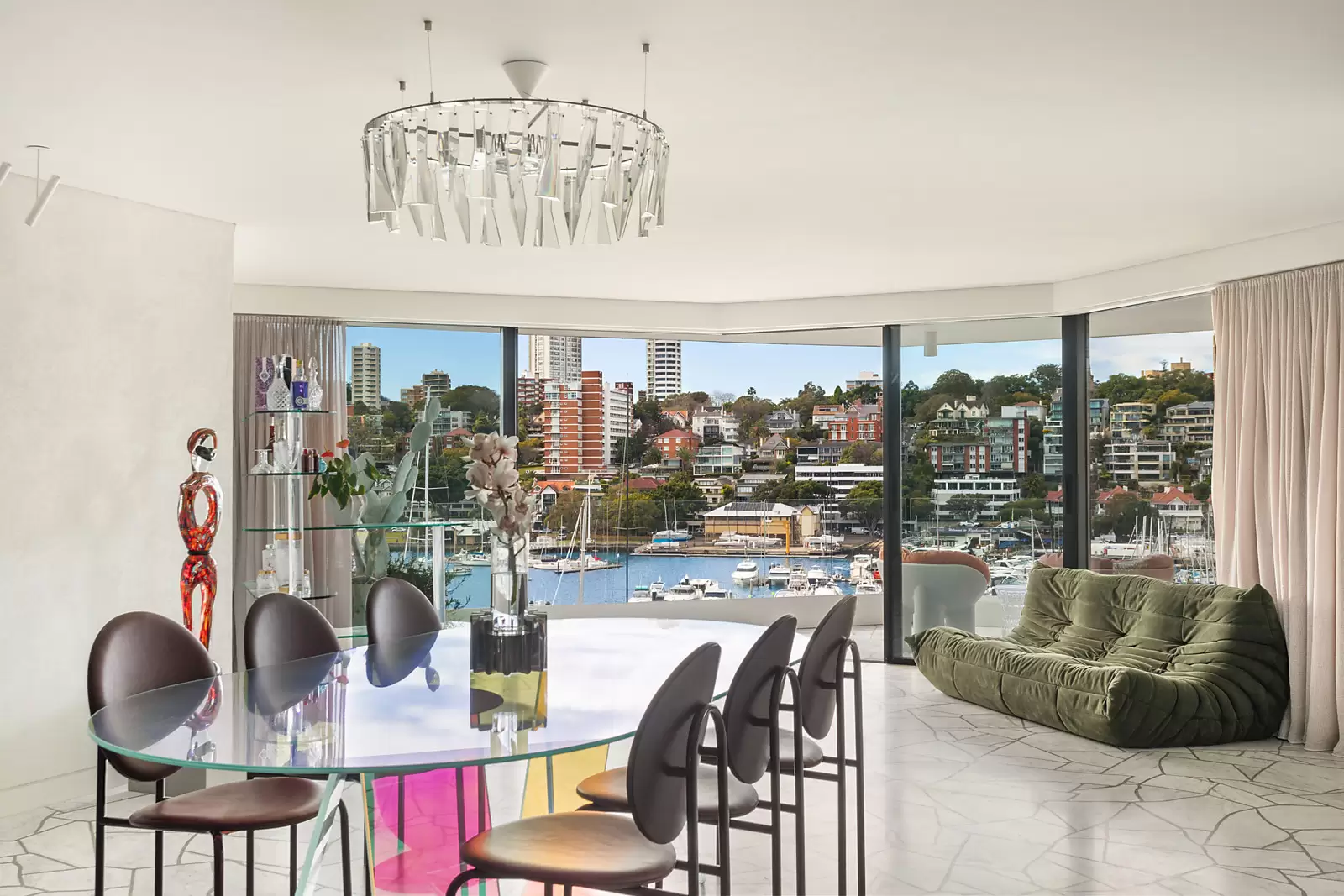 26/93 Elizabeth Bay Road, Elizabeth Bay Auction by Sydney Sotheby's International Realty - image 3