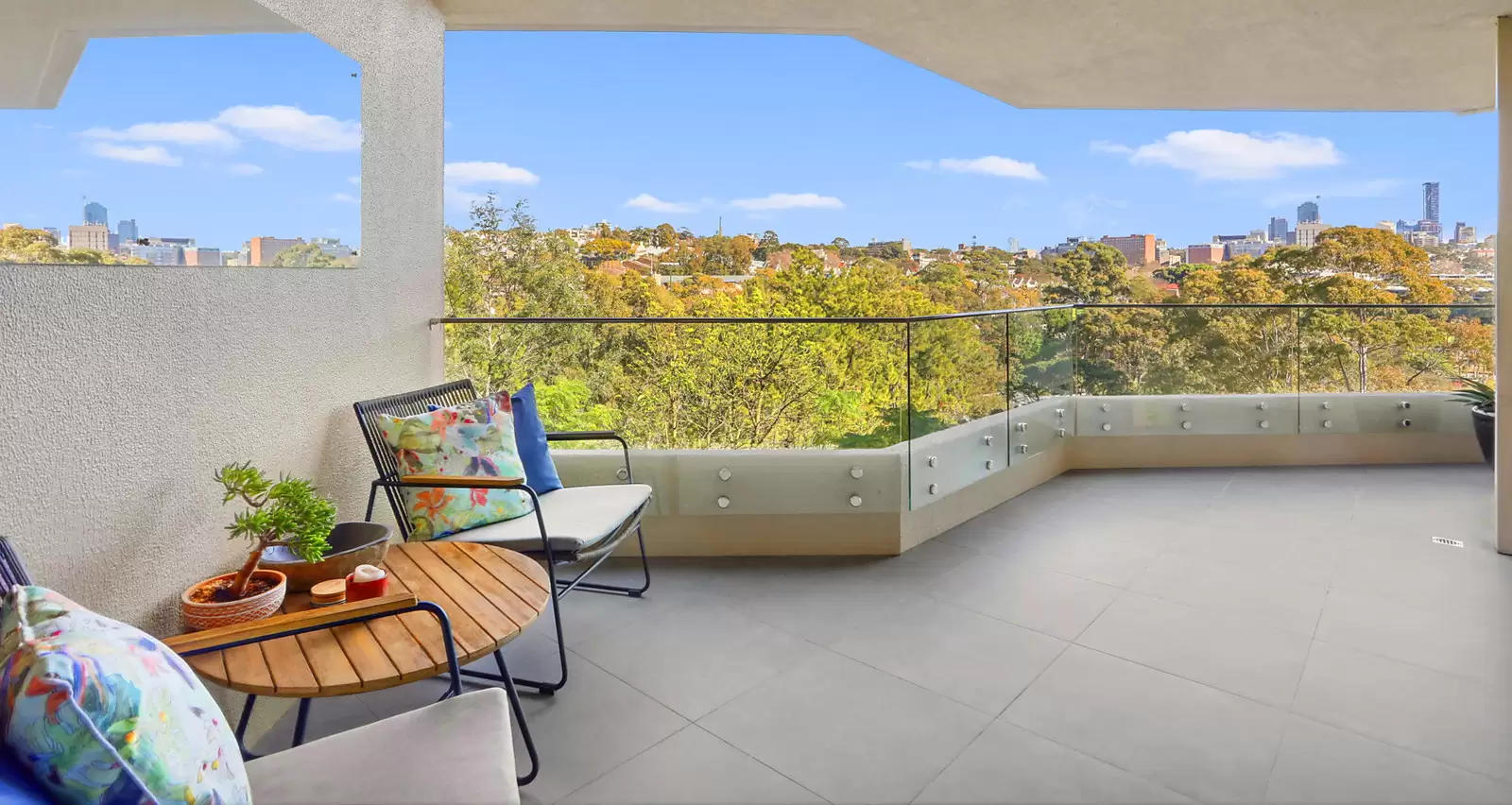 31/4 New Mclean Street, Edgecliff Sold by Sydney Sotheby's International Realty - image 2