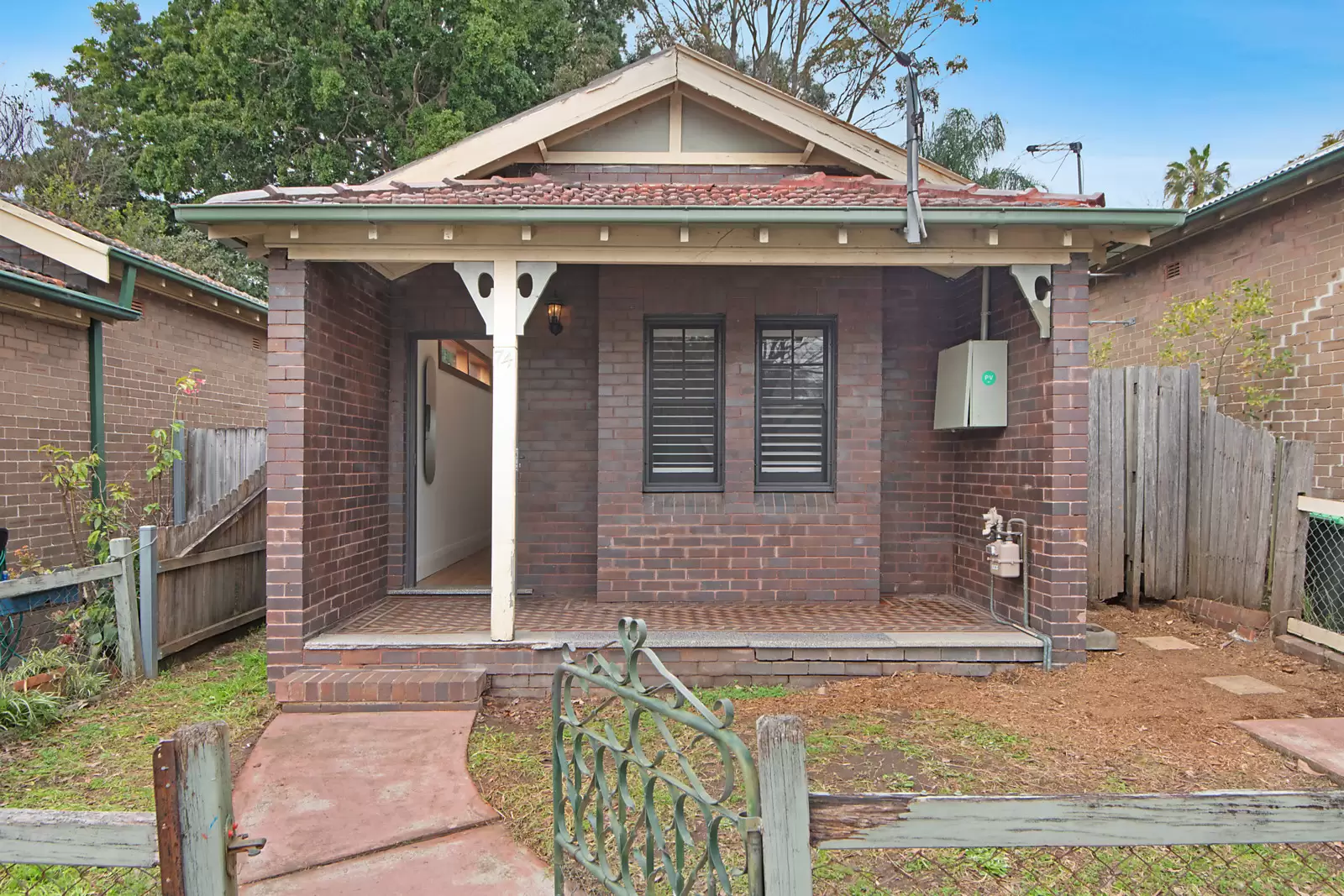 74 Cowper Street, Glebe Sold by Sydney Sotheby's International Realty - image 1