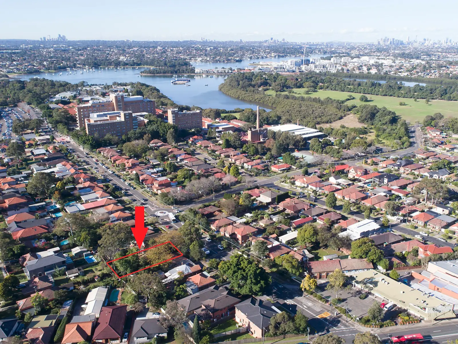 35 Hospital Road, Concord West Sold by Sydney Sotheby's International Realty - image 2