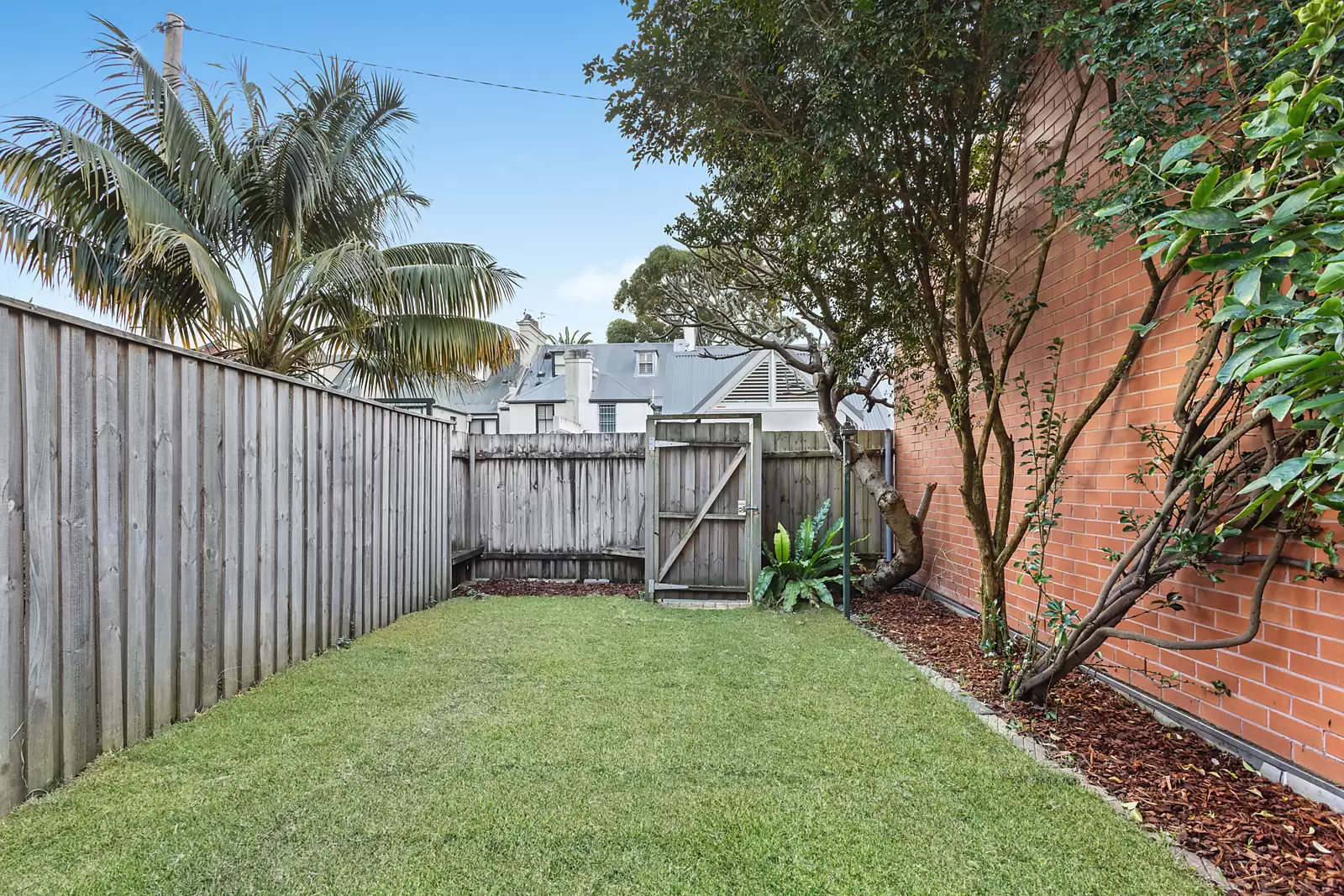 16 Arthur Street, Surry Hills Sold by Sydney Sotheby's International Realty - image 2