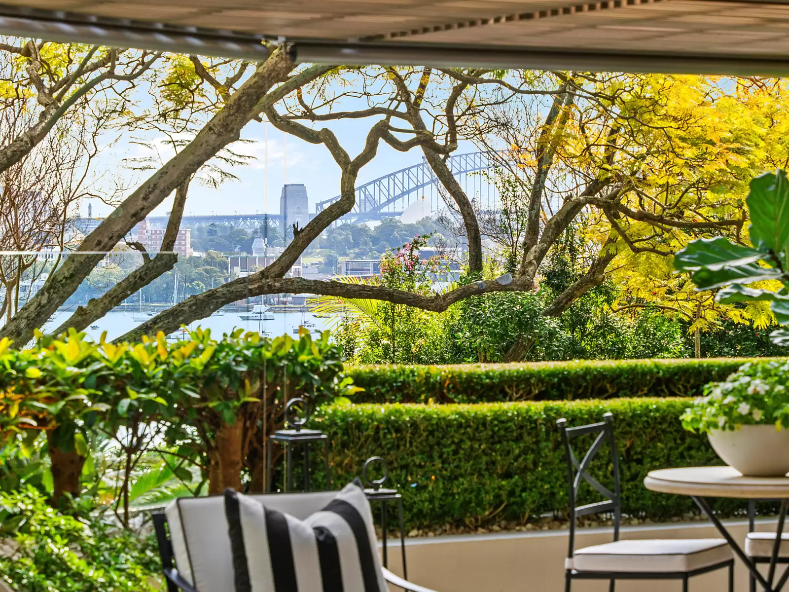 1/10 Yarranabbe Road, Darling Point Sold by Sydney Sotheby's International Realty - image 6