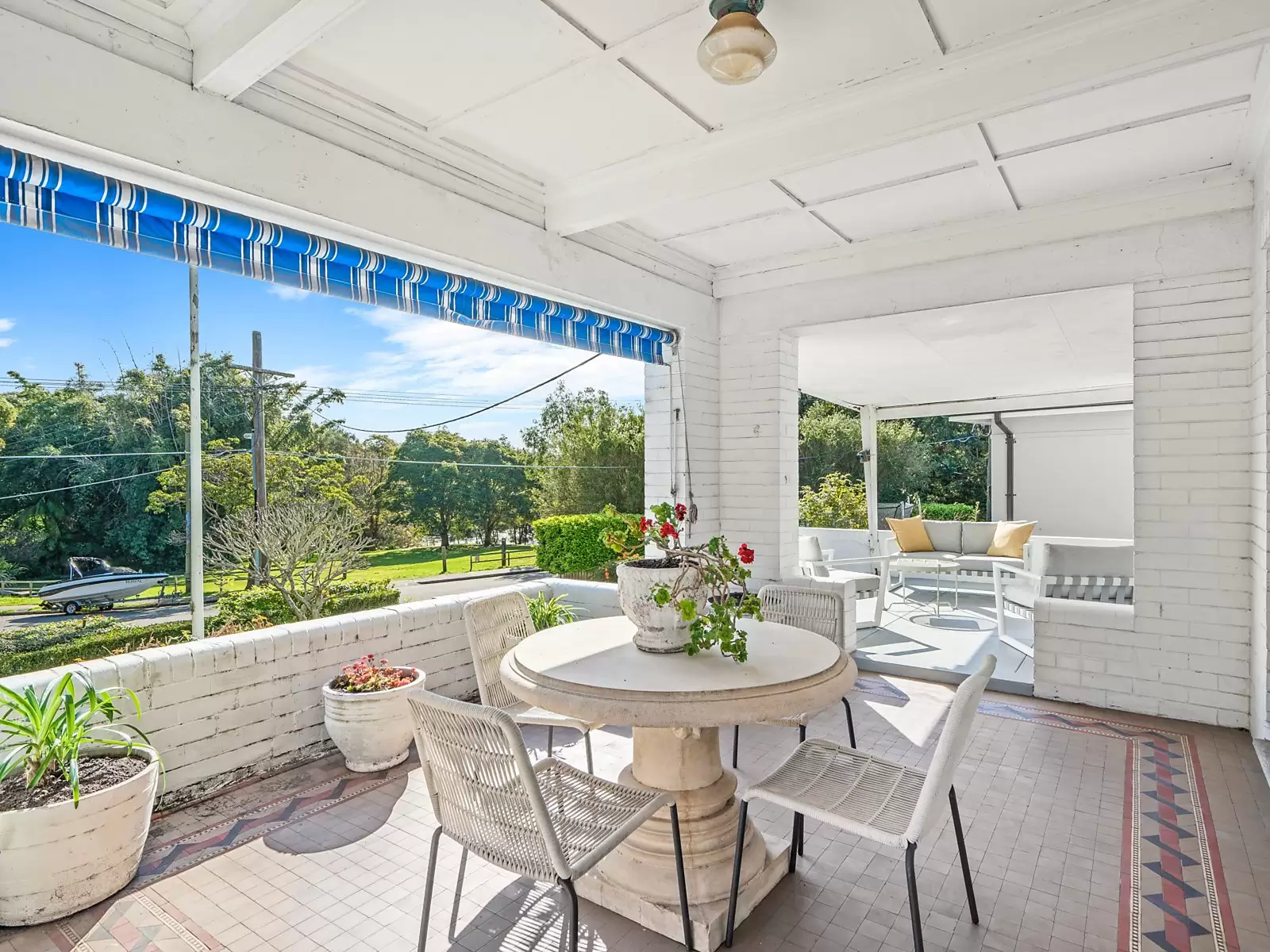 56 Olola Avenue, Vaucluse Sold by Sydney Sotheby's International Realty - image 4