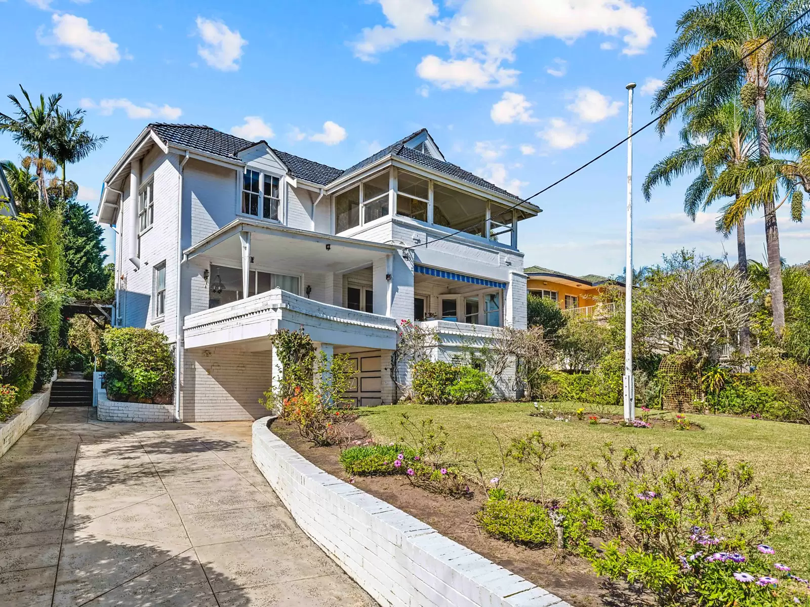 56 Olola Avenue, Vaucluse Sold by Sydney Sotheby's International Realty - image 2