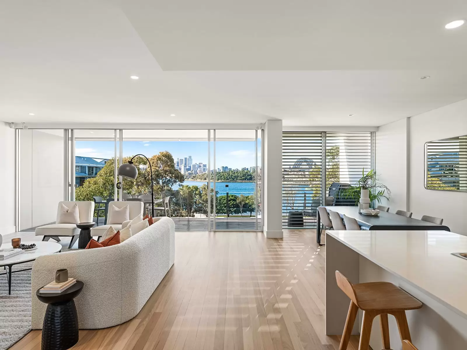 153/3 Darling Island Road, Pyrmont Sold by Sydney Sotheby's International Realty - image 5