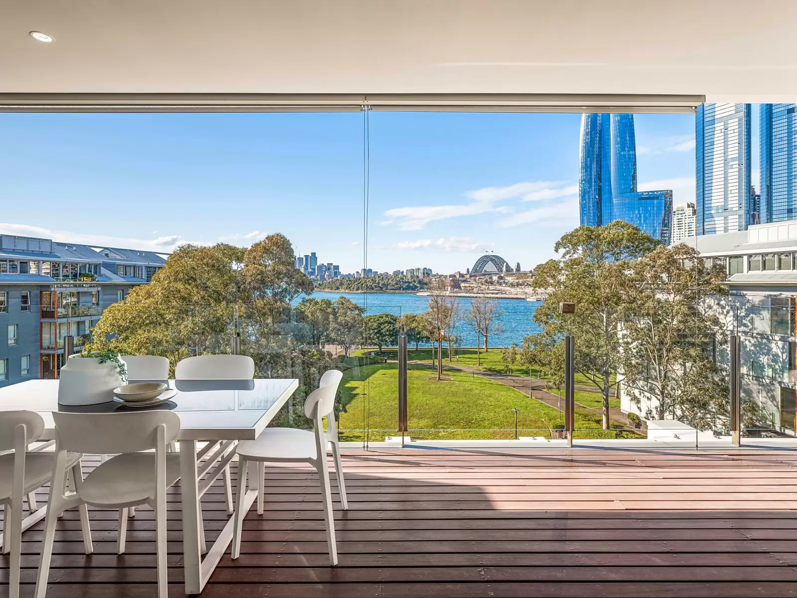 153/3 Darling Island Road, Pyrmont Sold by Sydney Sotheby's International Realty - image 3