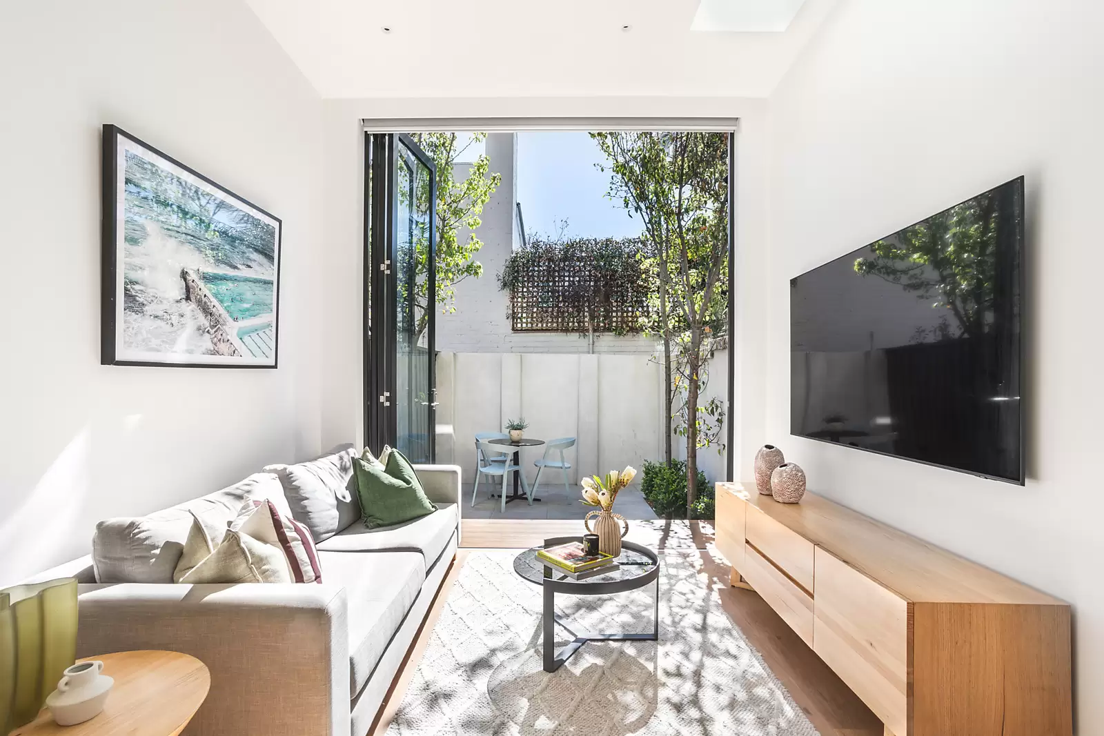 8 Glen Street, Paddington Sold by Sydney Sotheby's International Realty - image 2