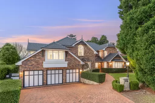 15 Richmond Court, Castle Hill Sold by Sydney Sotheby's International Realty