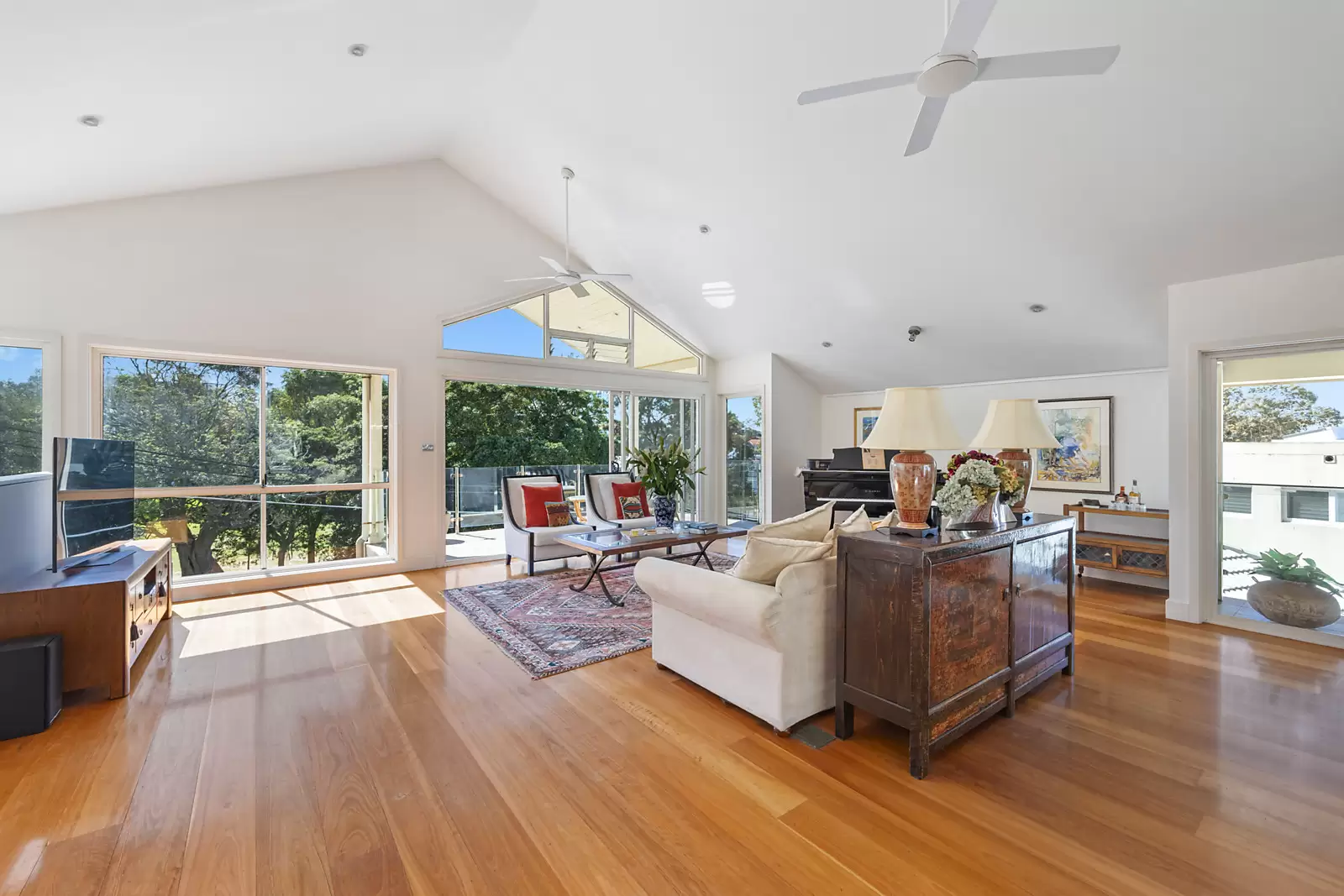 25 Varna Street, Clovelly Sold by Sydney Sotheby's International Realty - image 9