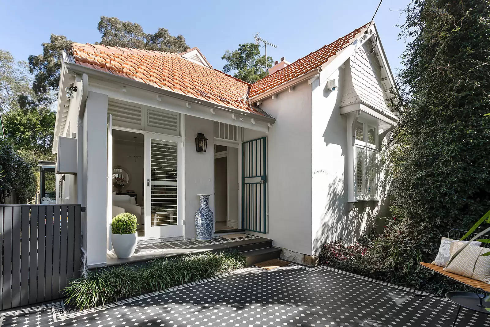 4 Walker Avenue, Edgecliff Sold by Sydney Sotheby's International Realty - image 15